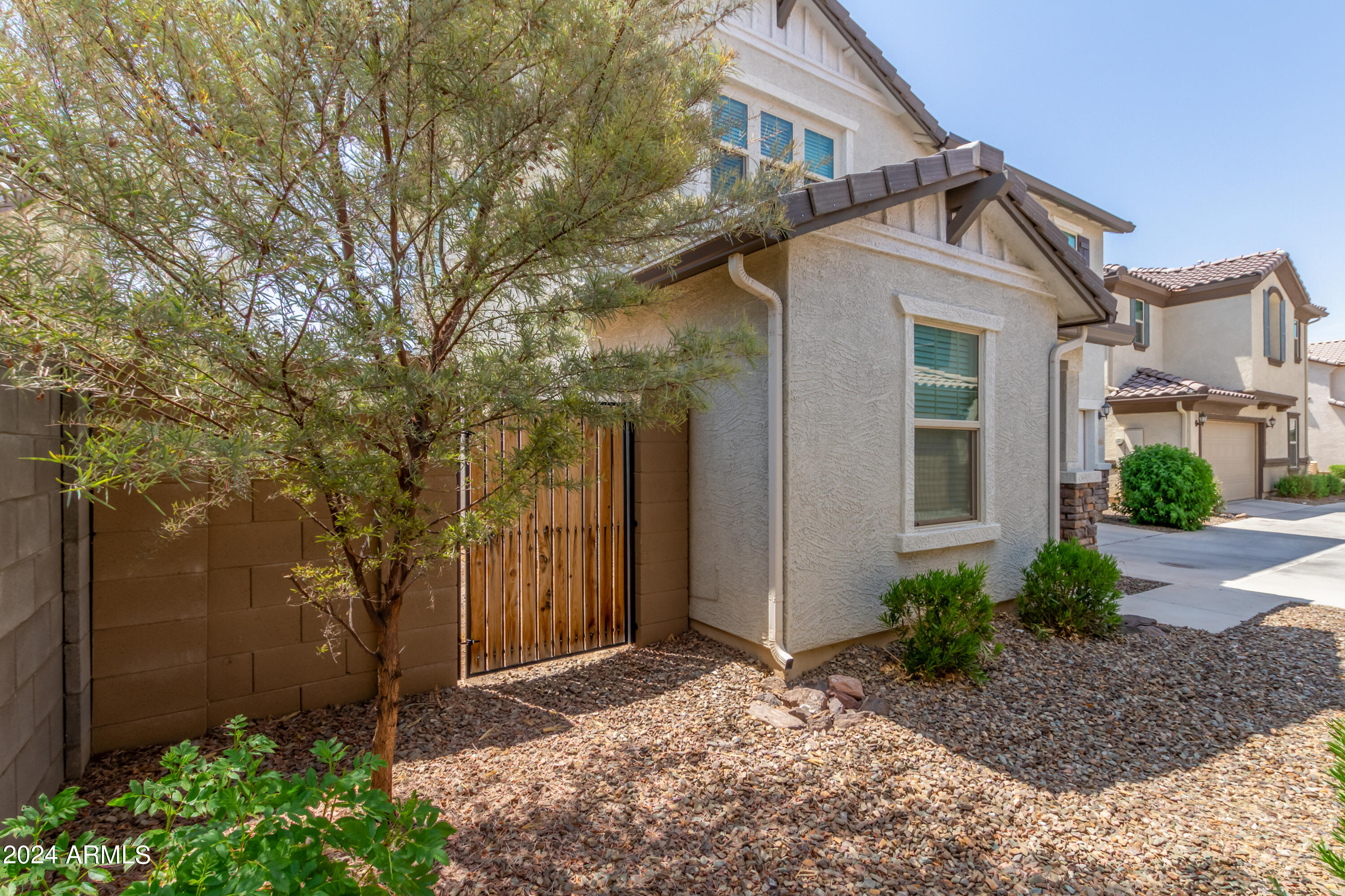 16245 W CULVER Street