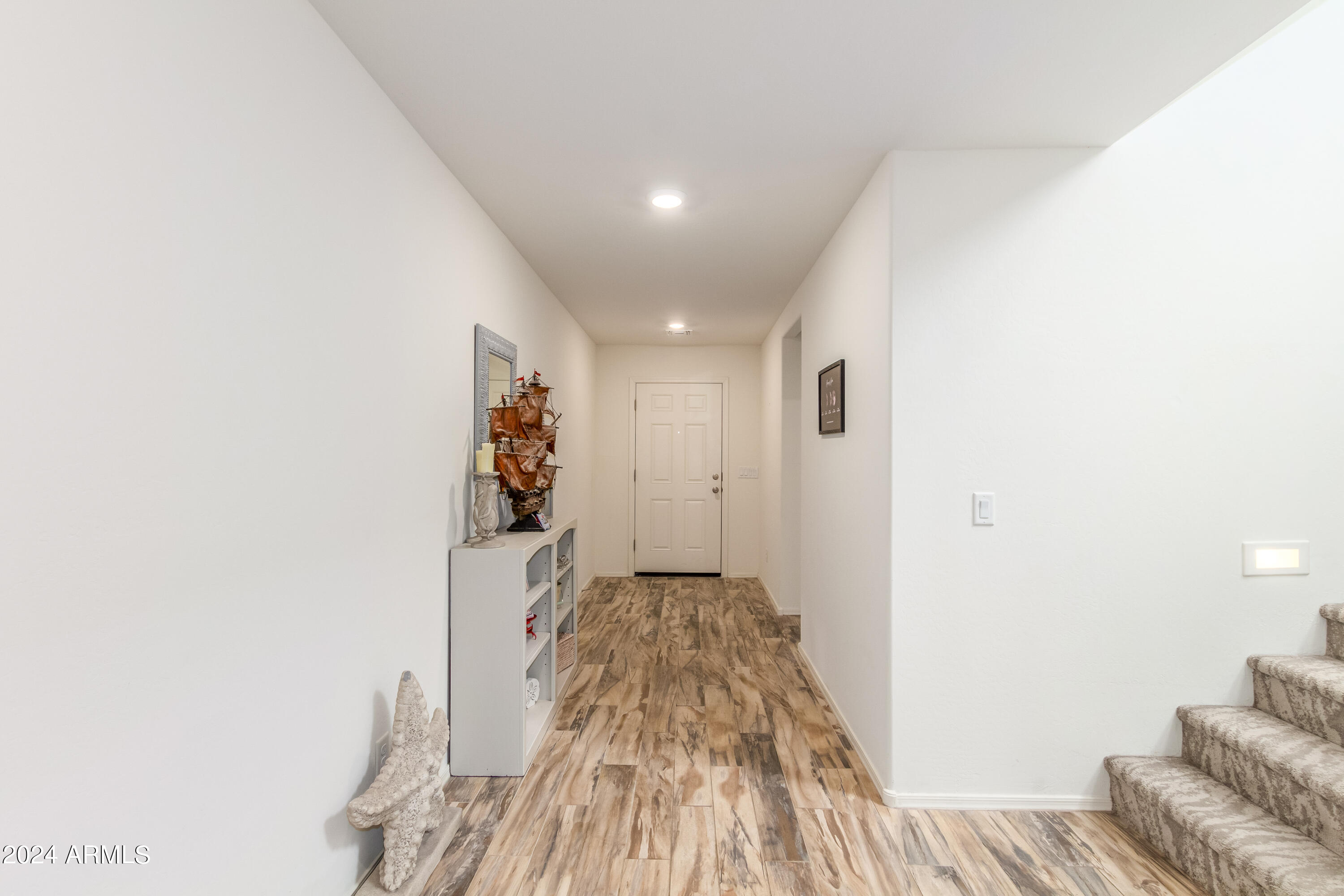 16245 W CULVER Street