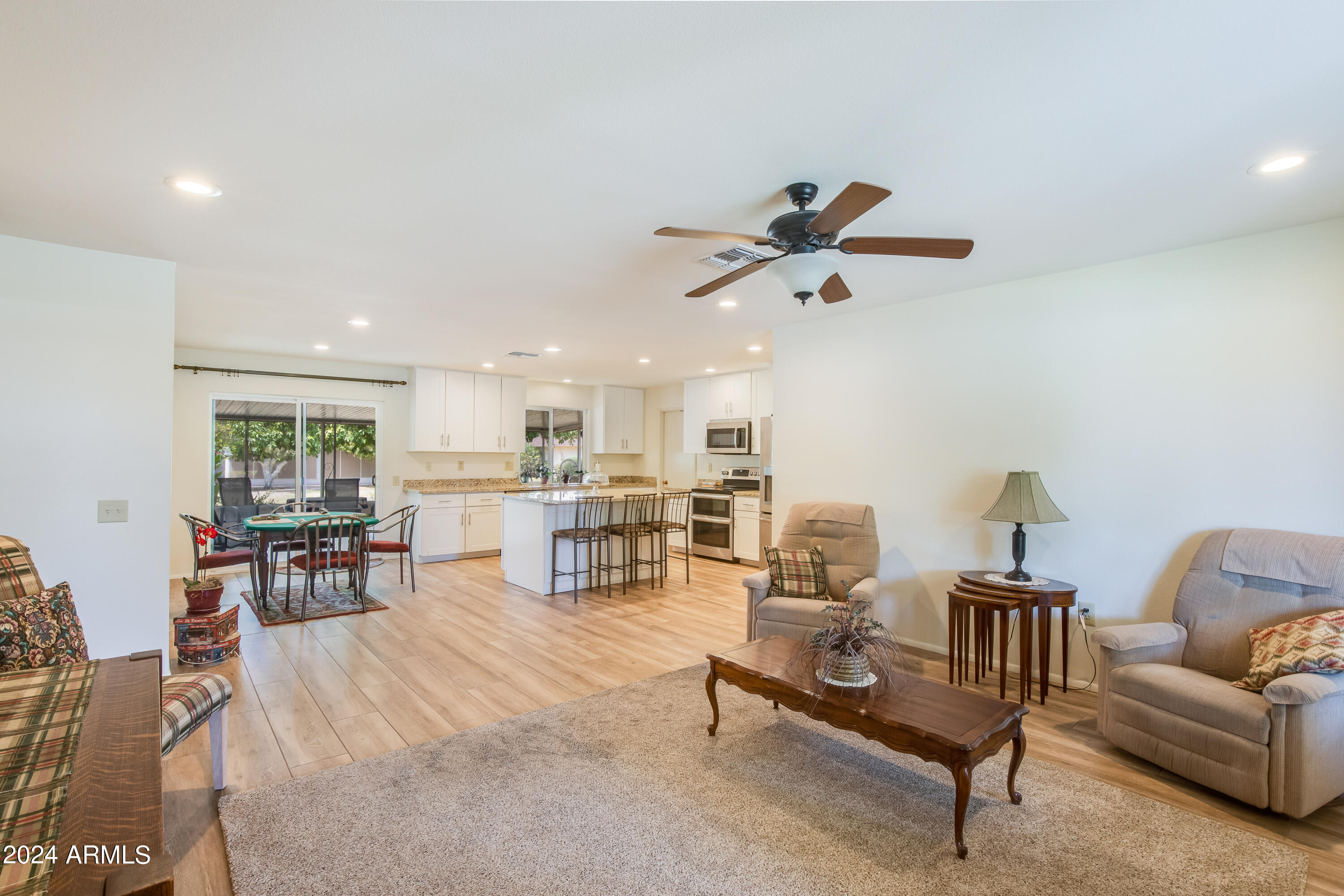 9637 W OAK RIDGE Drive