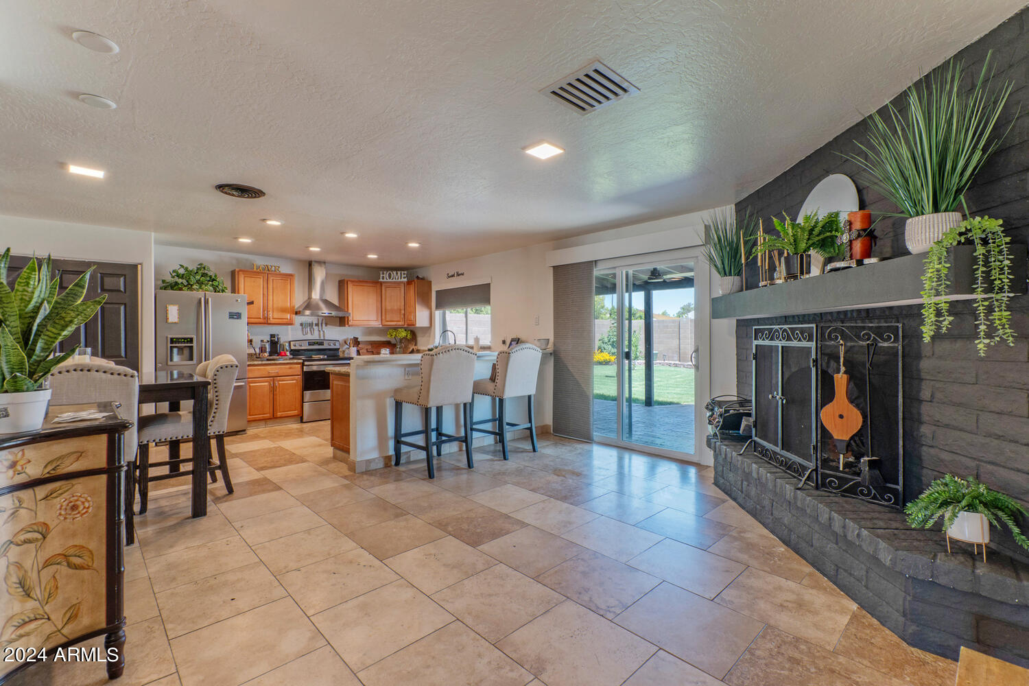 3448 E Meadow Drive
