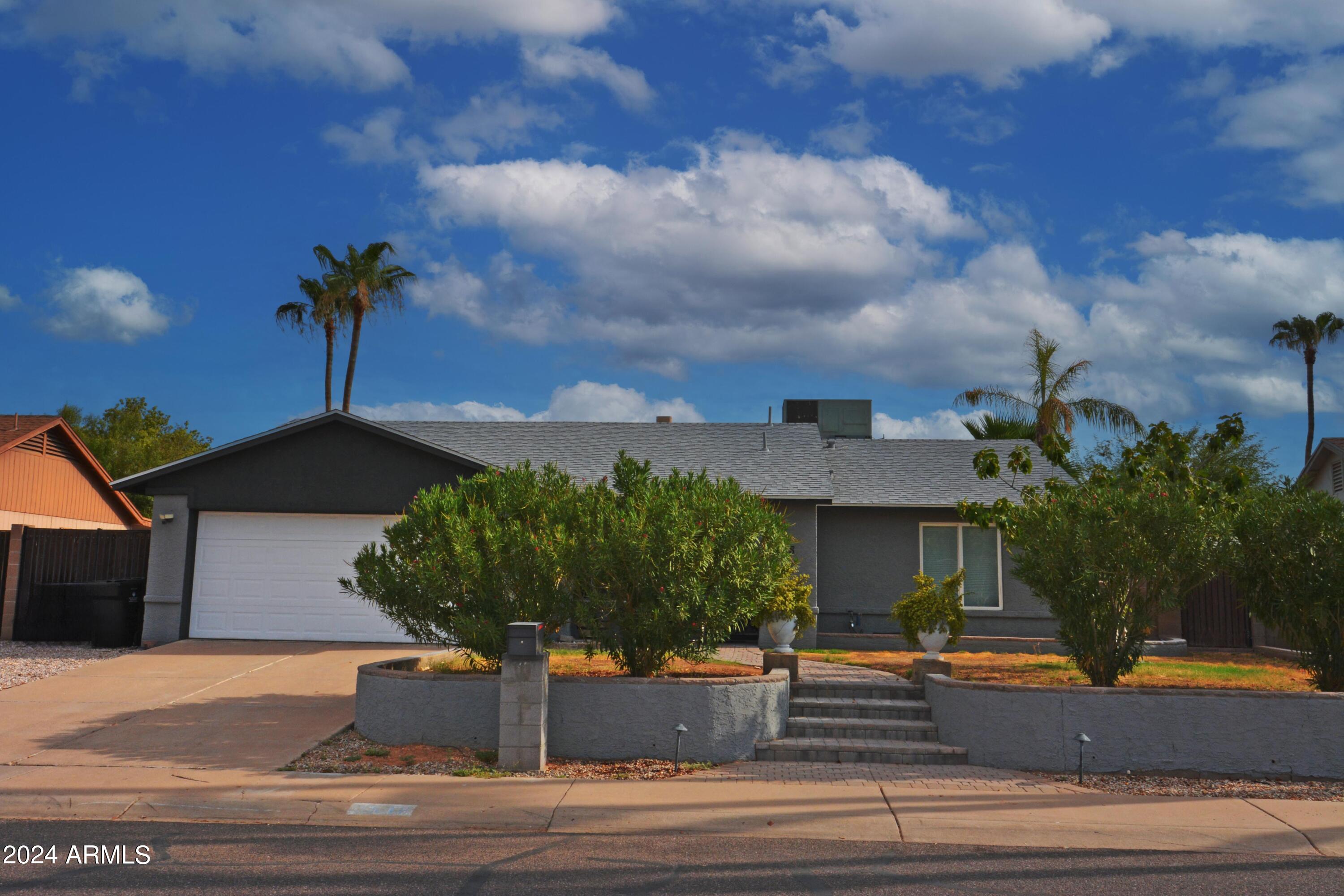 3448 E Meadow Drive