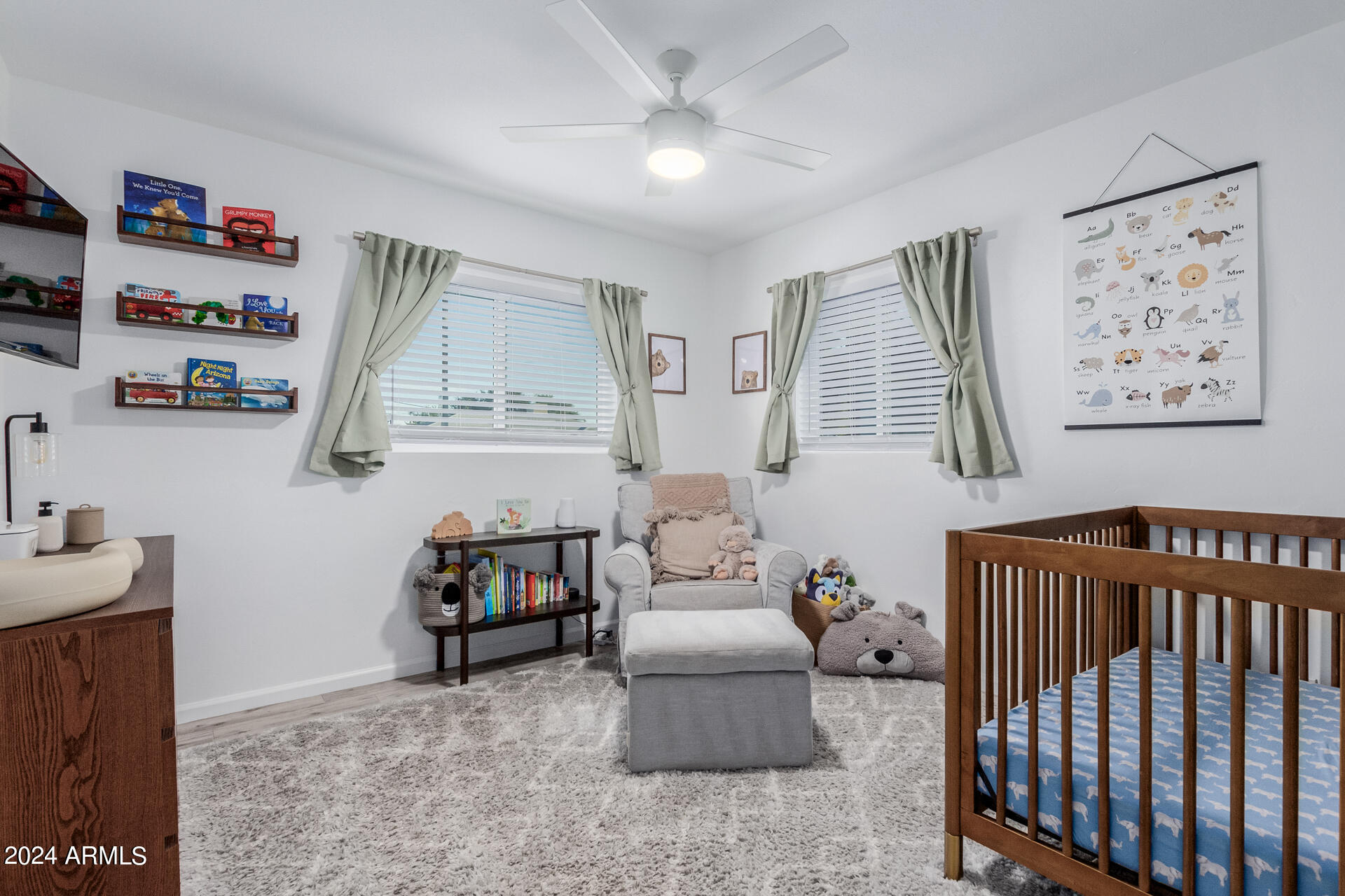 2446 E PIERSON Street