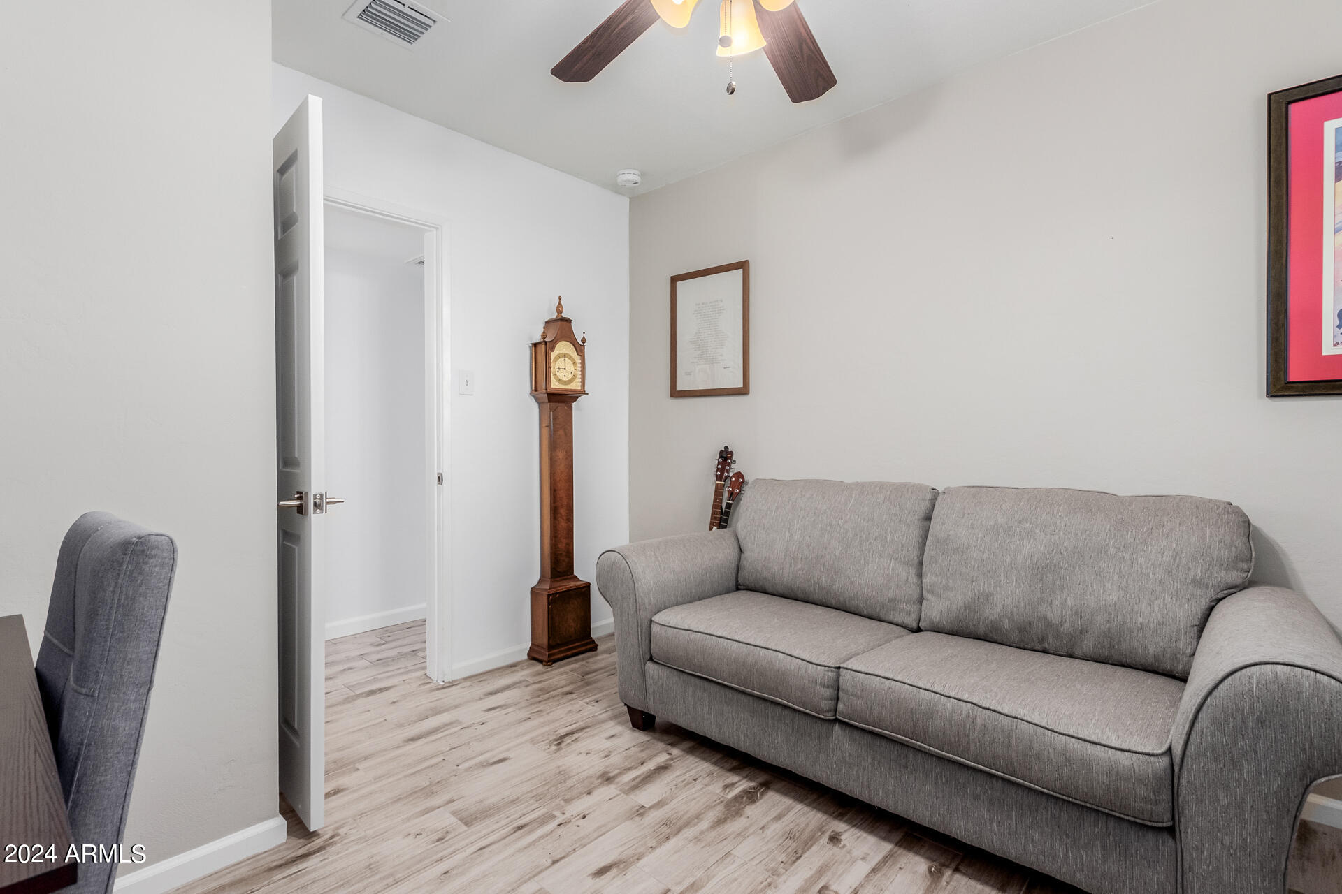 2446 E PIERSON Street