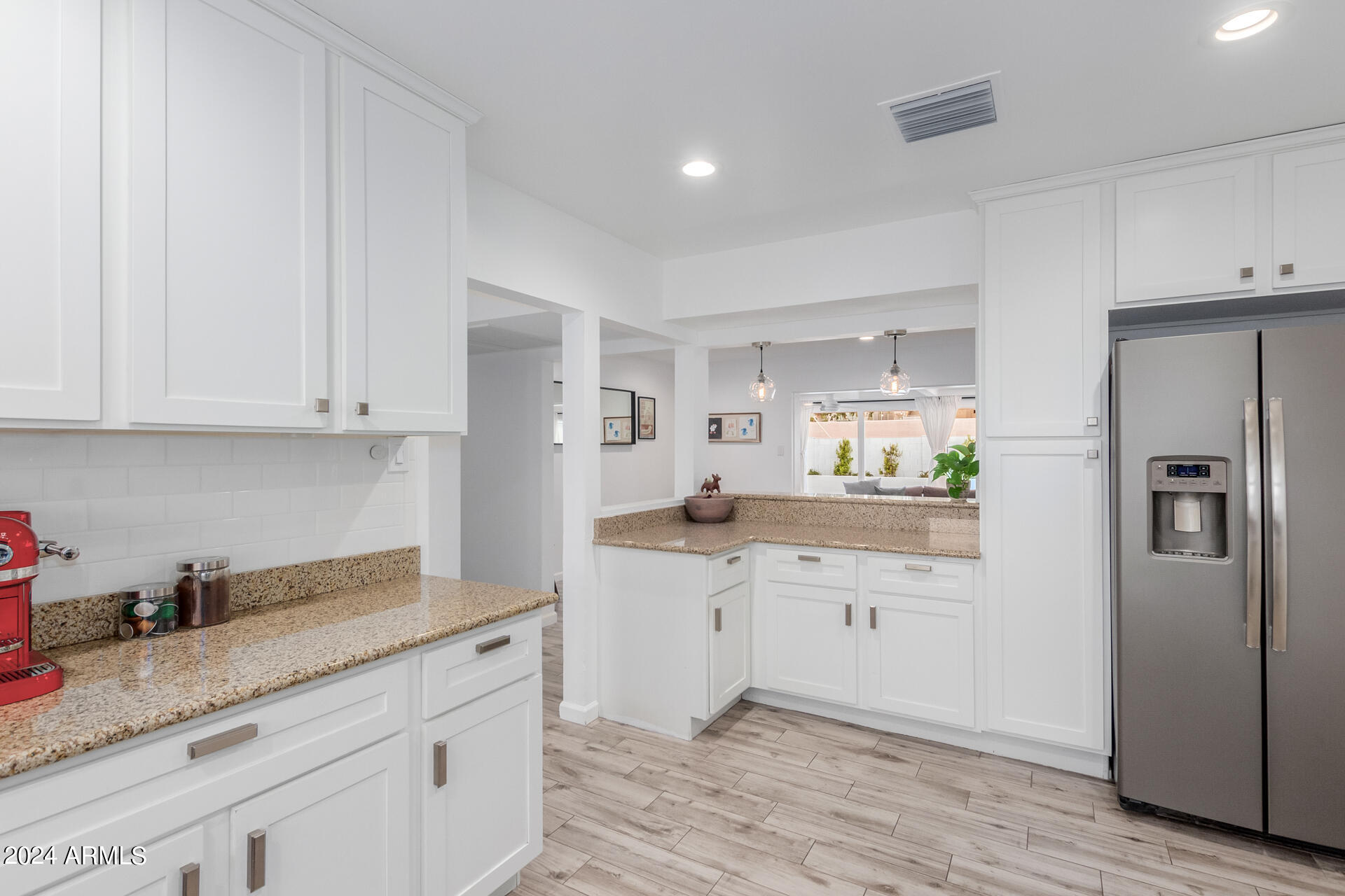 2446 E PIERSON Street