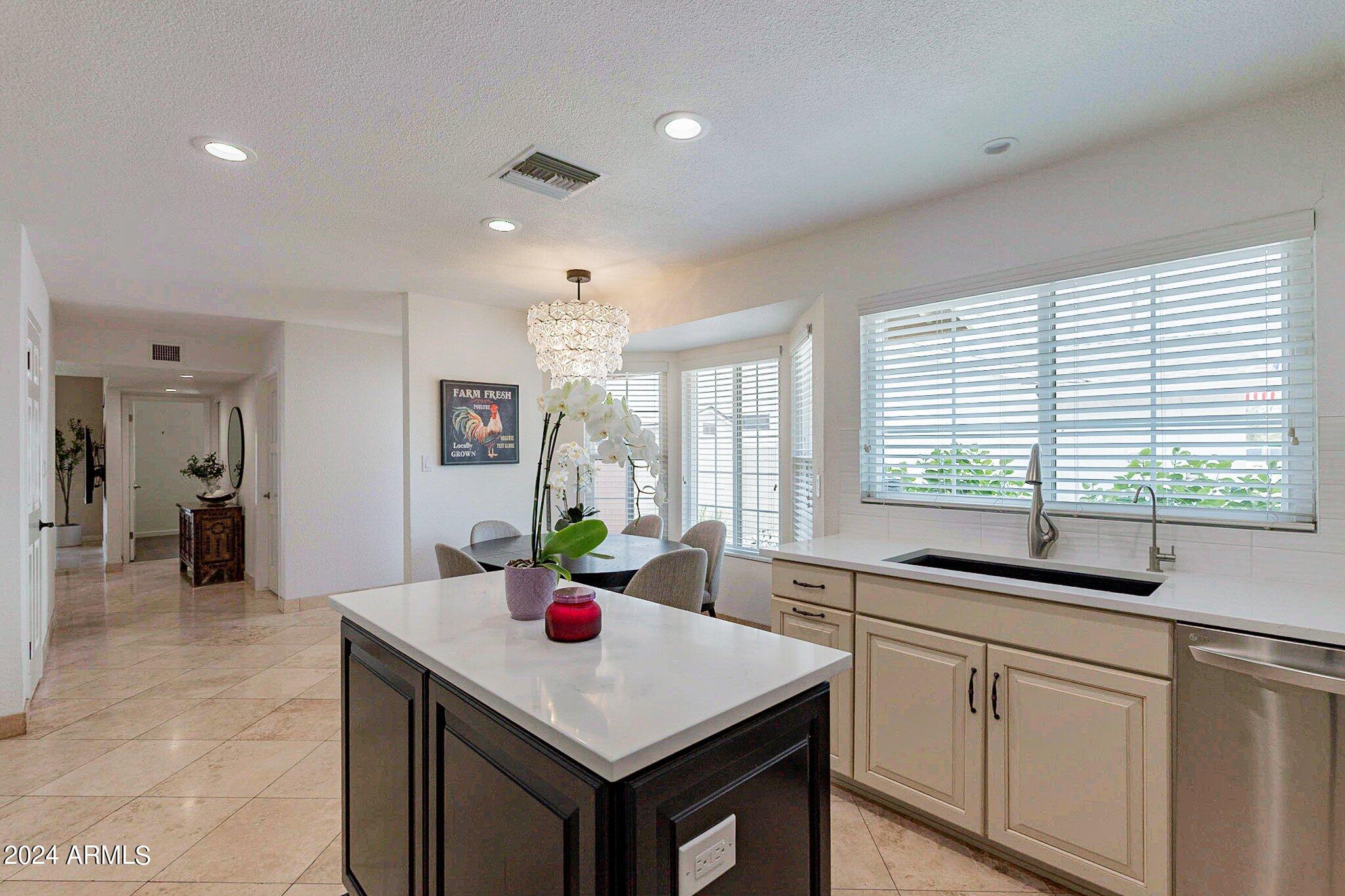 6866 E KATHLEEN Road