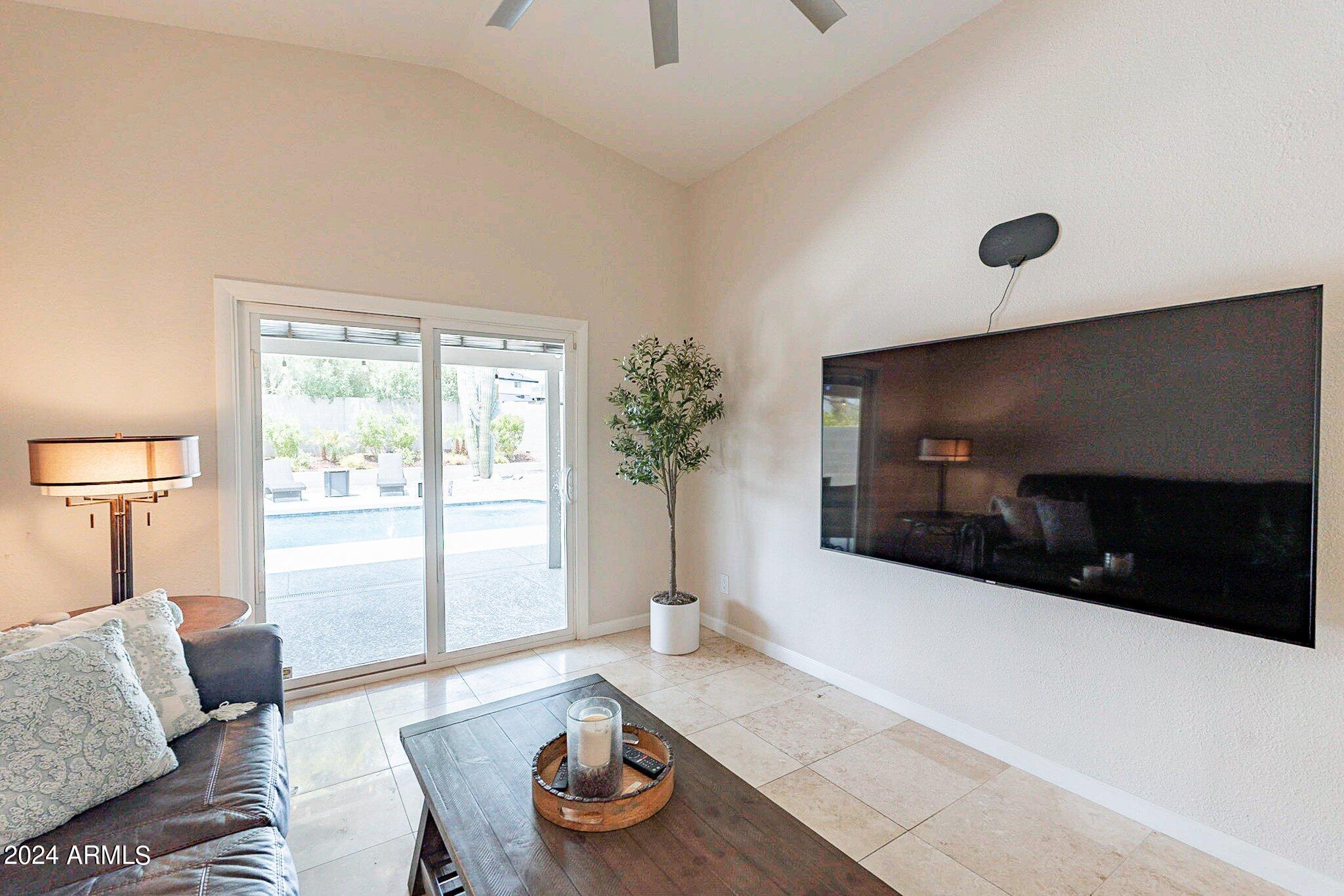 6866 E KATHLEEN Road