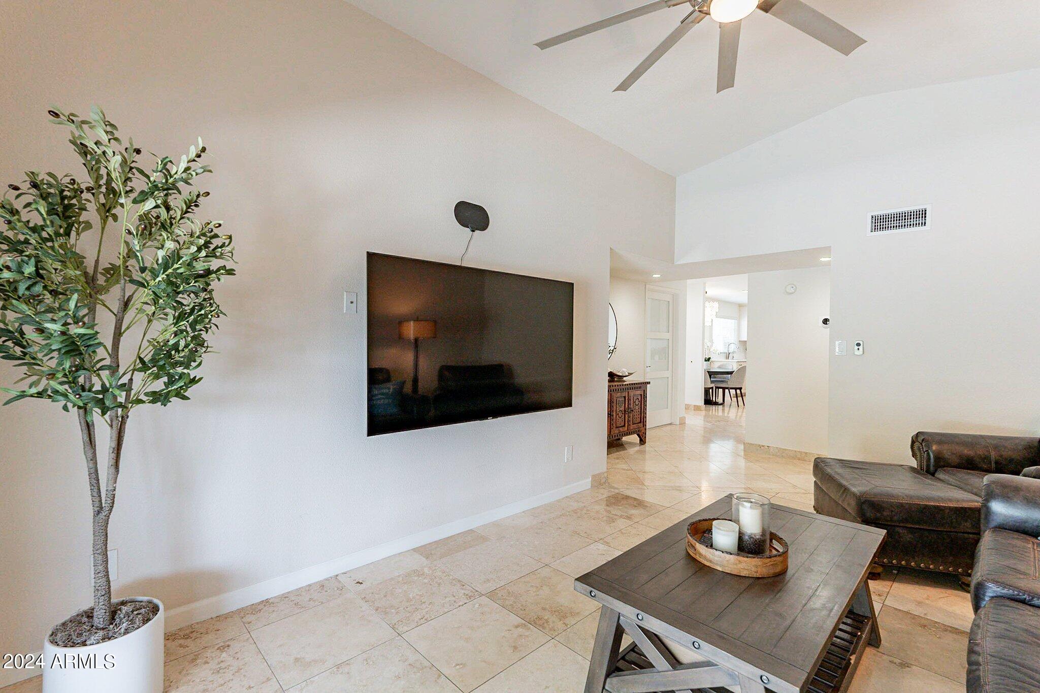 6866 E KATHLEEN Road