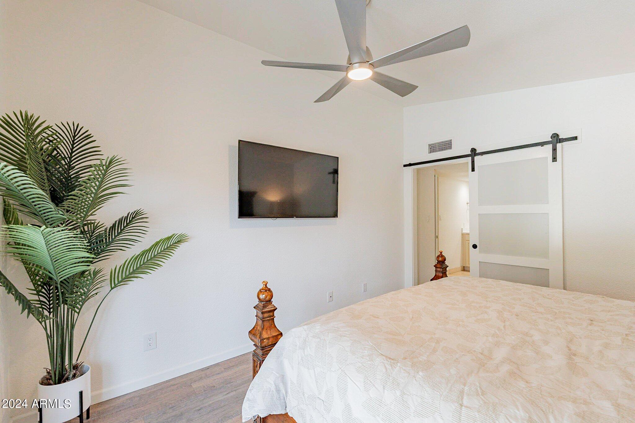 6866 E KATHLEEN Road