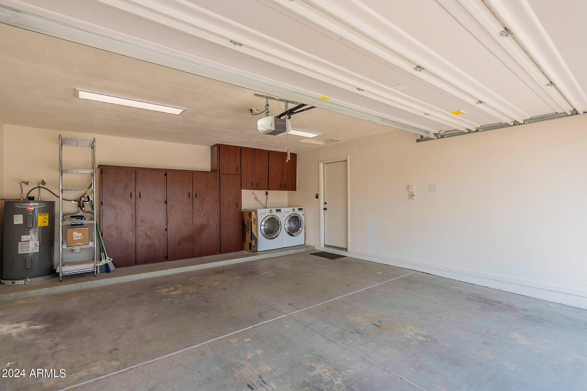 6866 E KATHLEEN Road