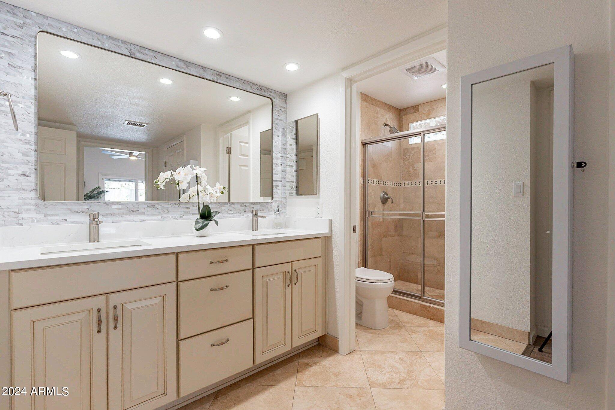 6866 E KATHLEEN Road