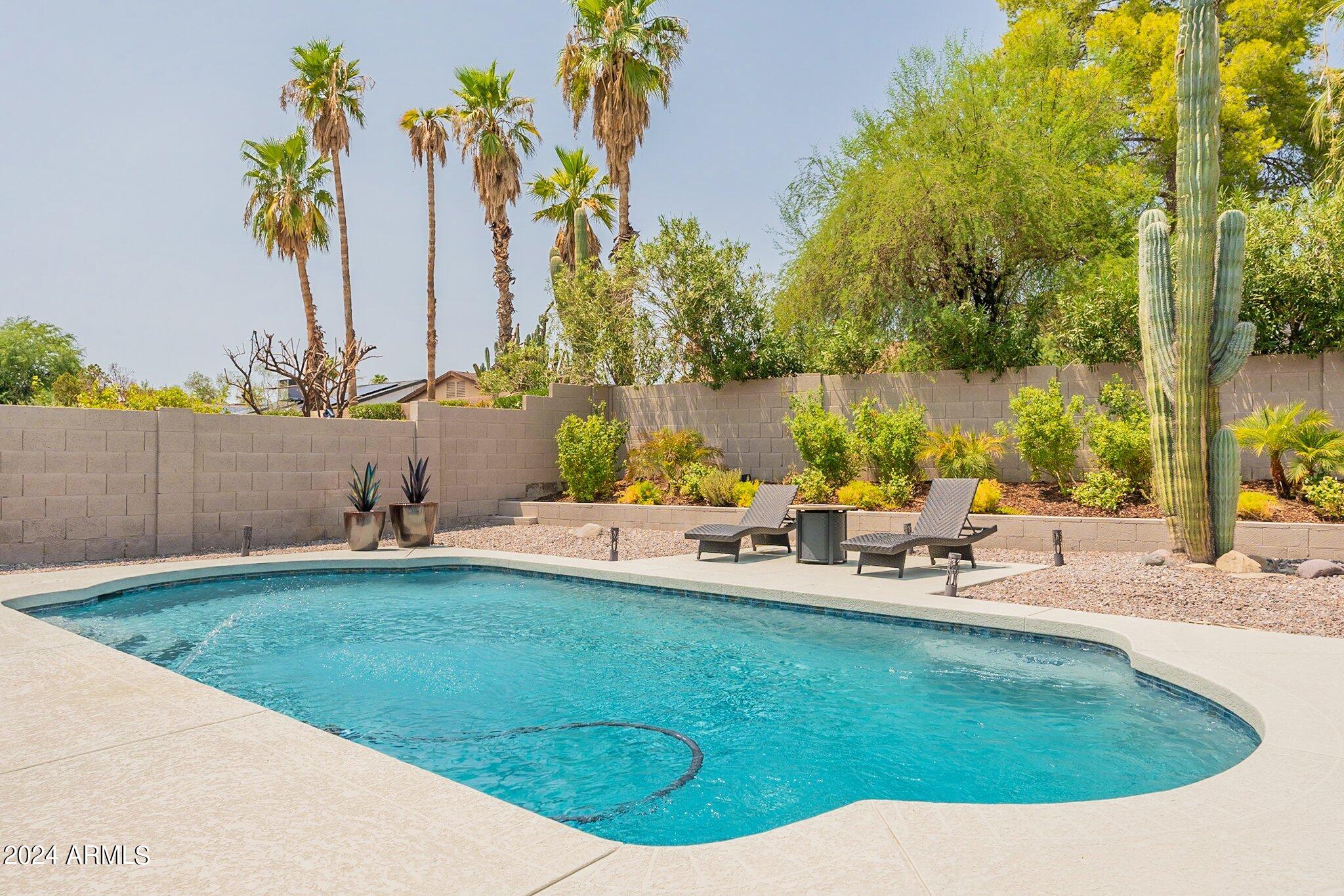 6866 E KATHLEEN Road