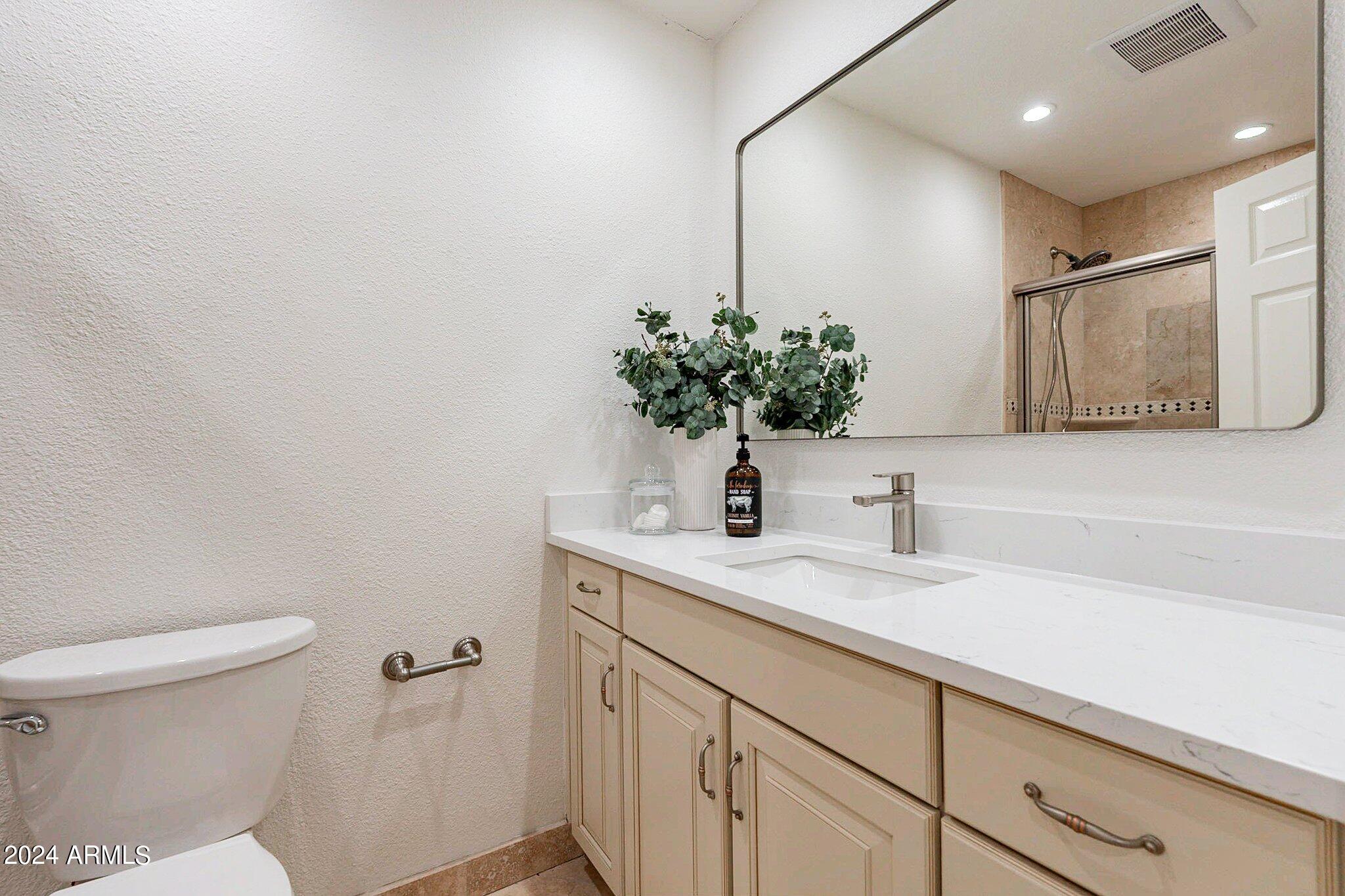 6866 E KATHLEEN Road