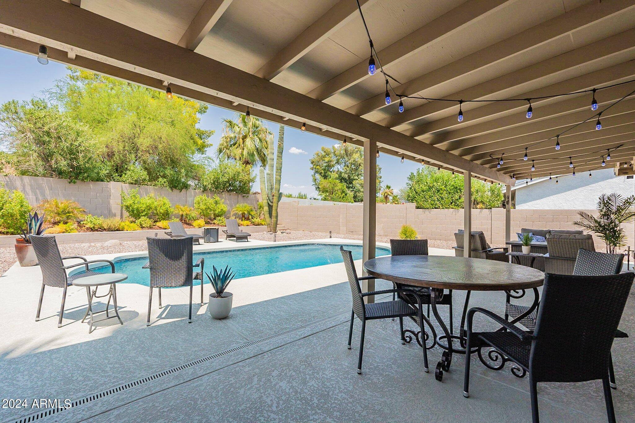 6866 E KATHLEEN Road