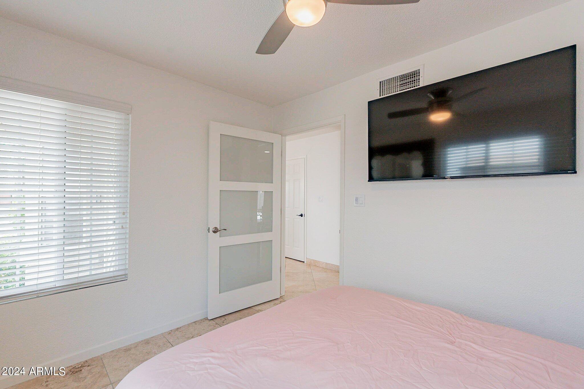 6866 E KATHLEEN Road