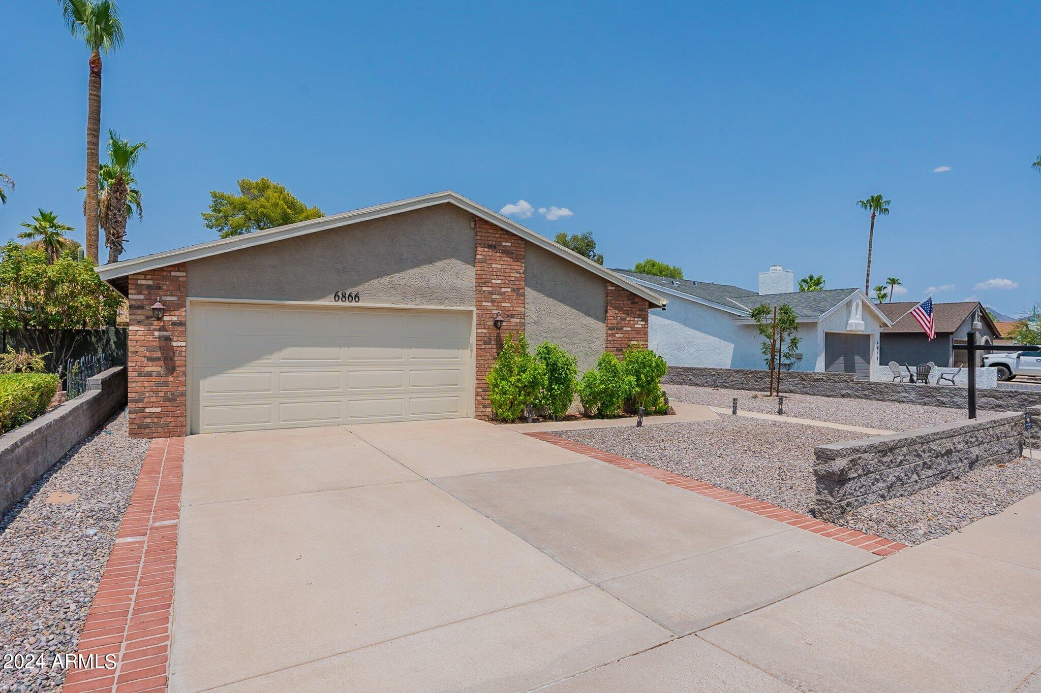 6866 E KATHLEEN Road