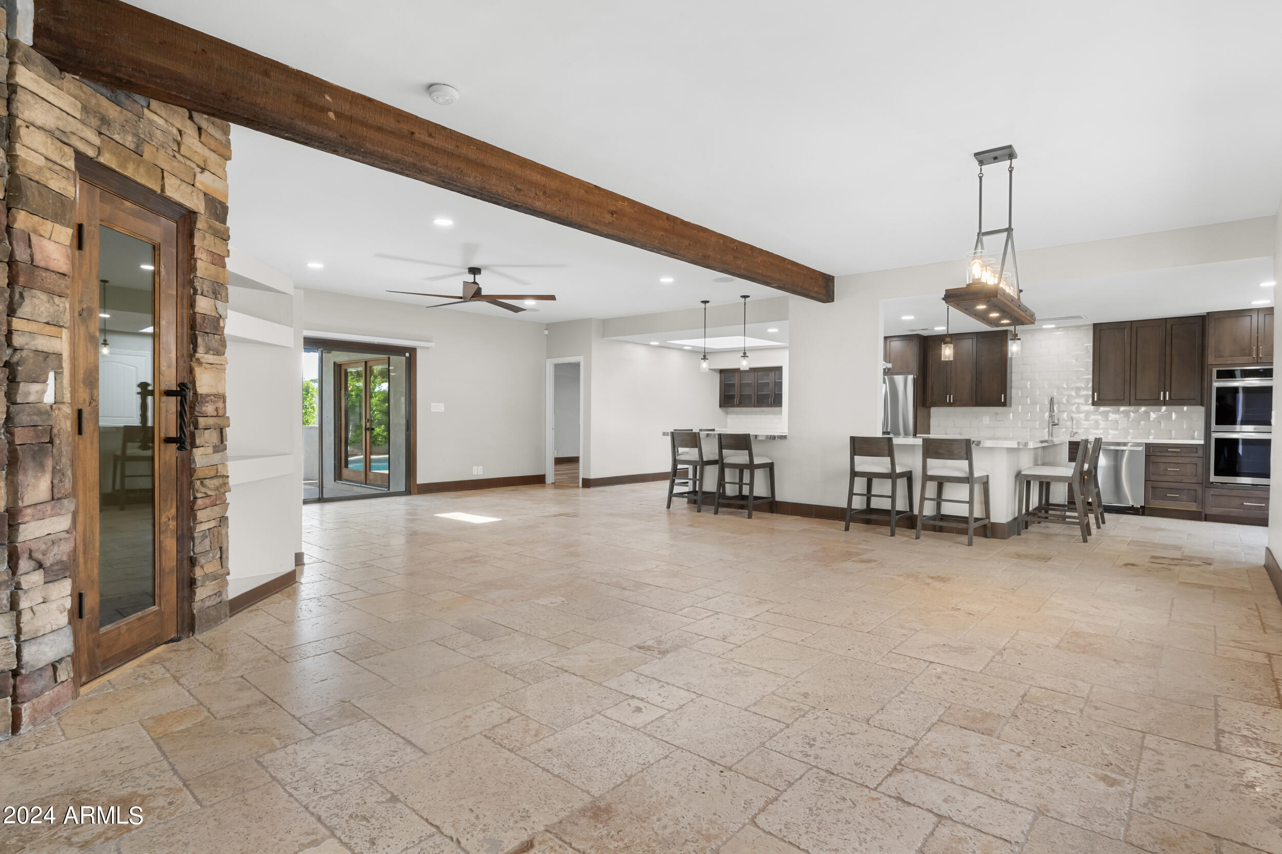 6639 E SHARON Drive