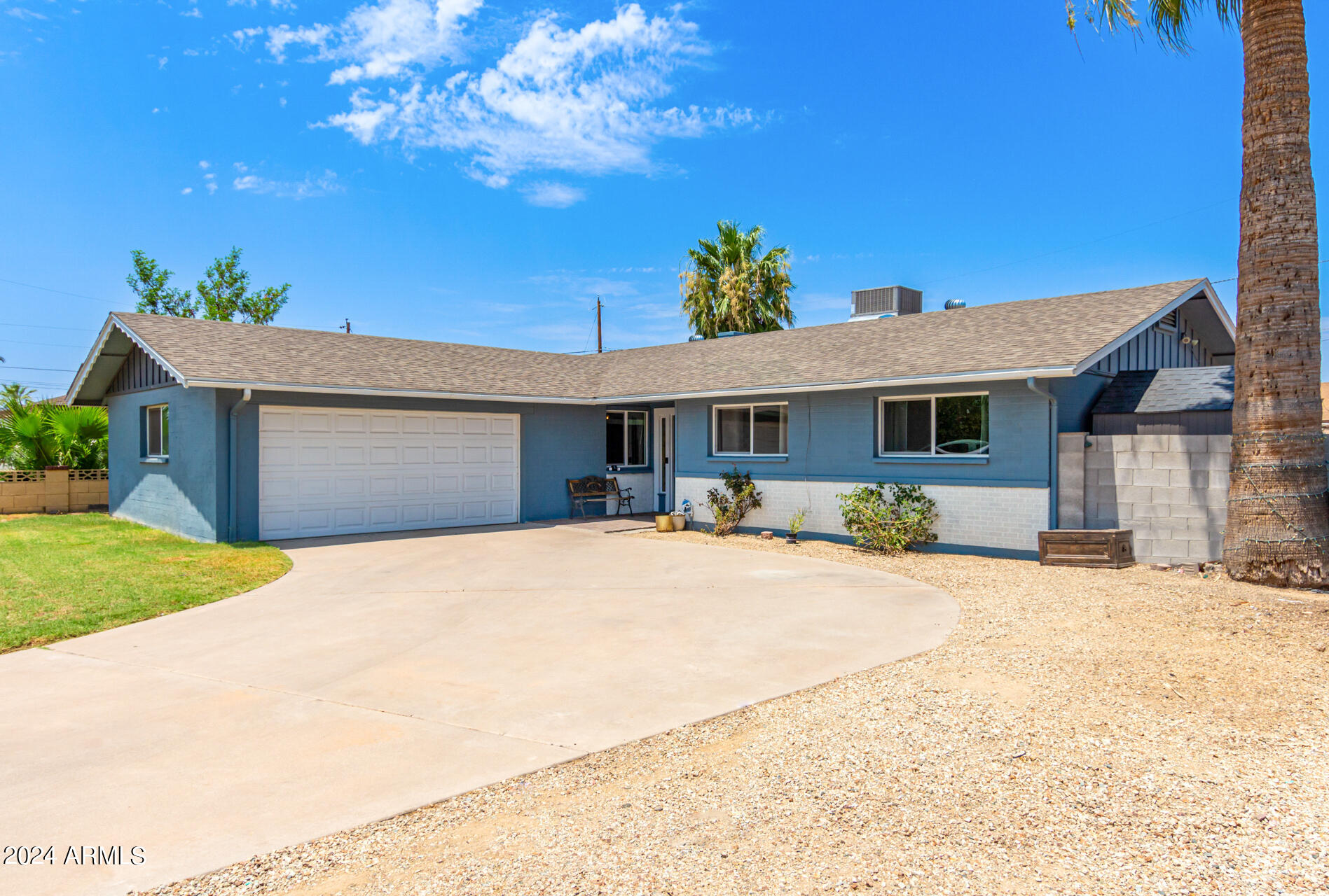 4018 W SOLANO Drive