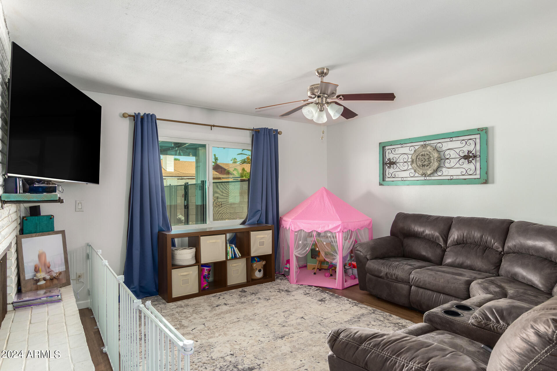 4018 W SOLANO Drive