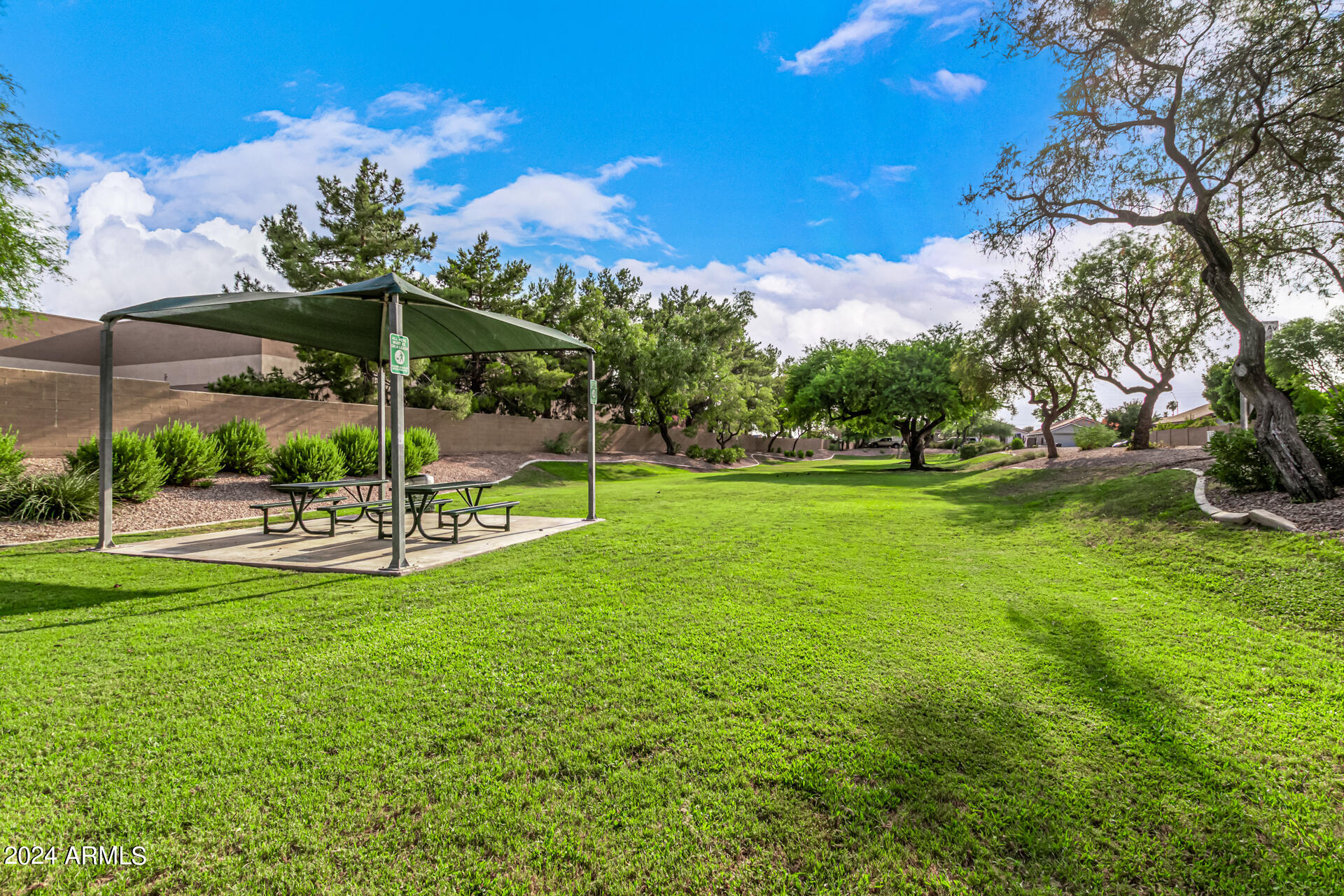 4022 W CHARTER OAK Road