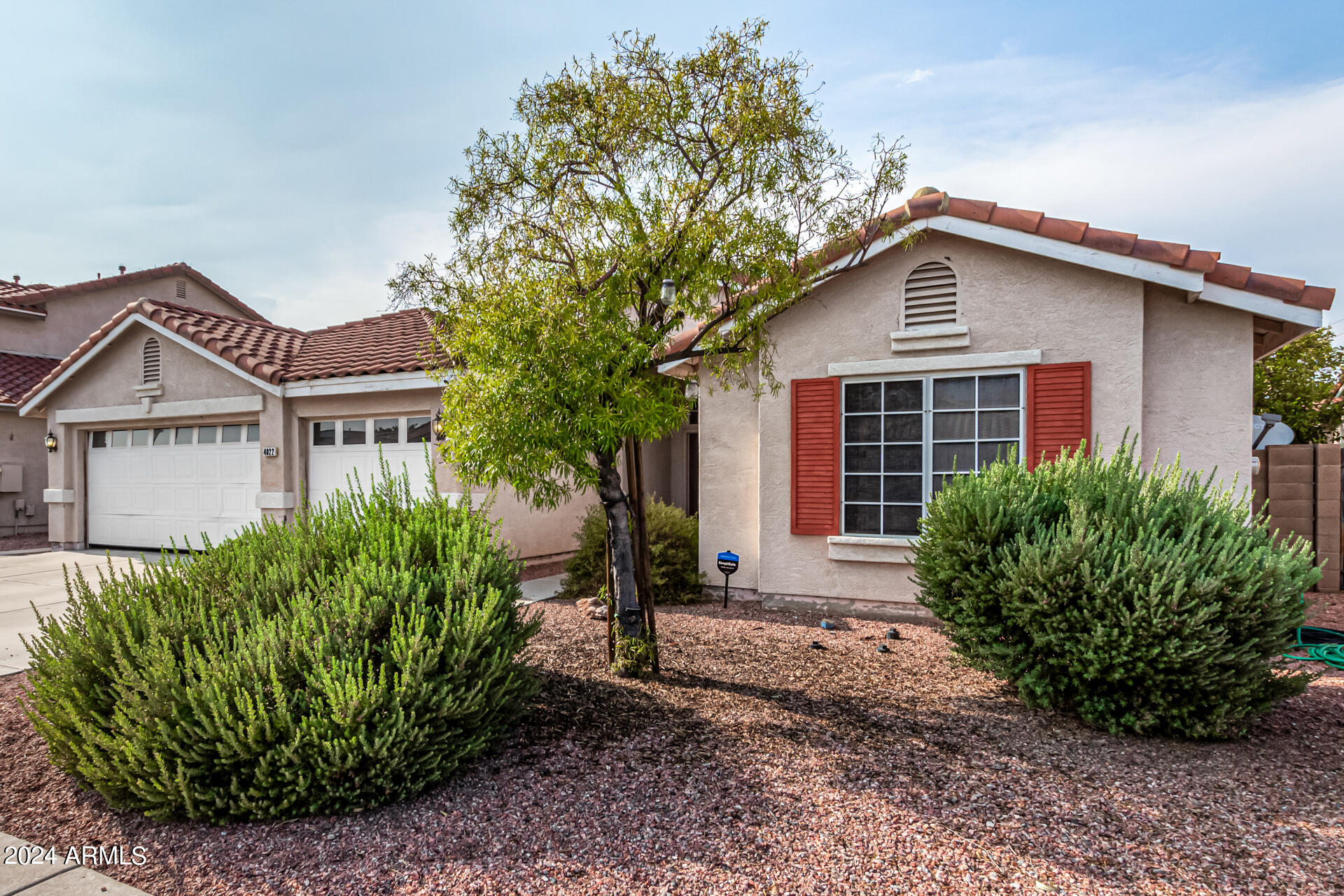 4022 W CHARTER OAK Road