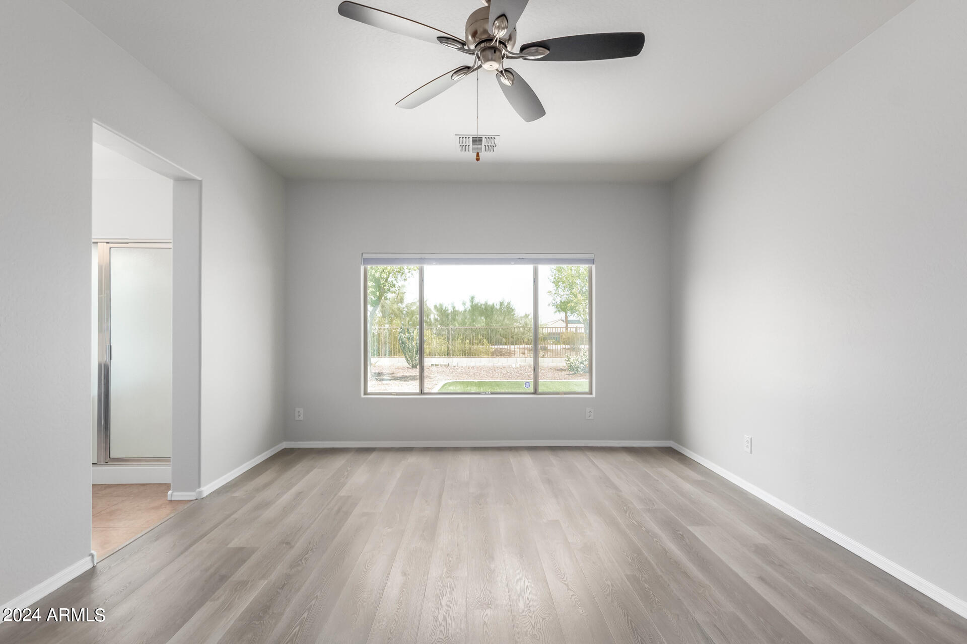 2318 W KACHINA Trail
