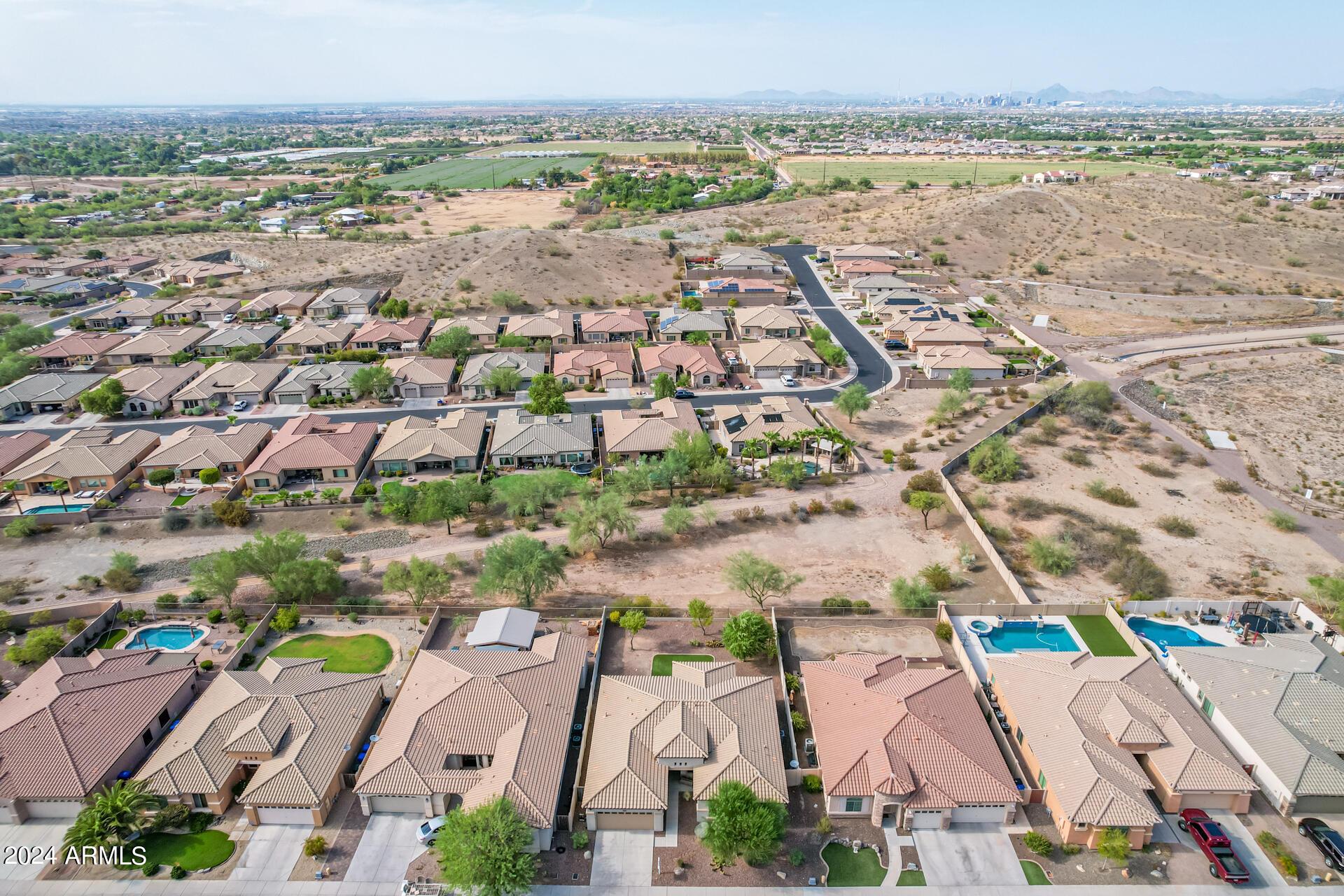 2318 W KACHINA Trail