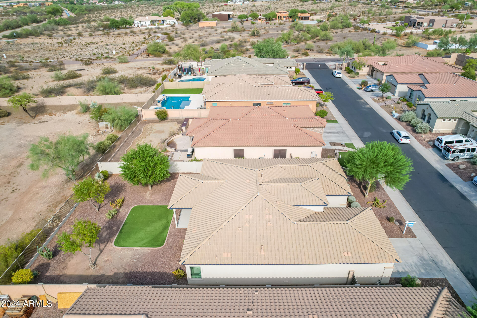 2318 W KACHINA Trail