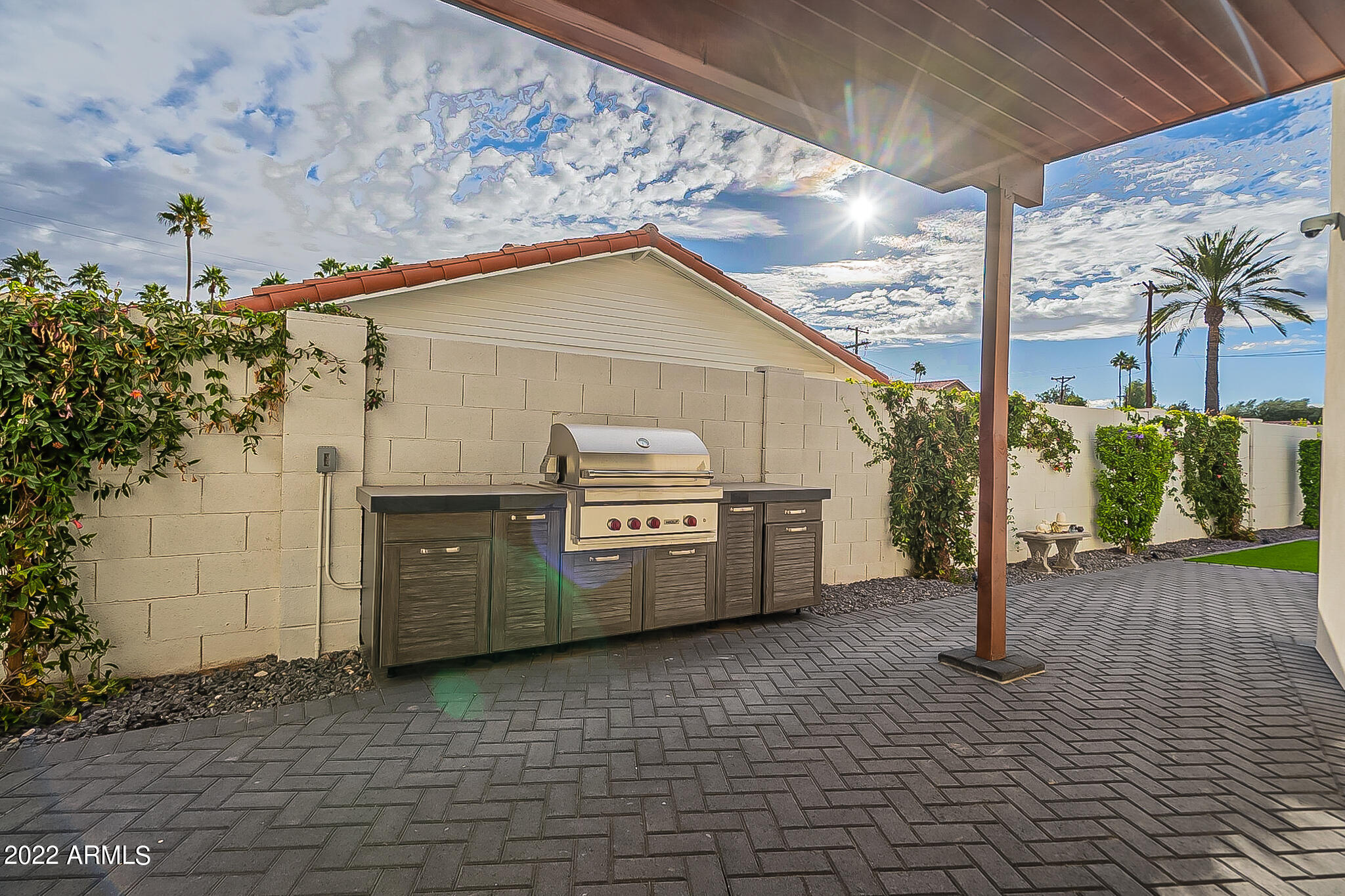 3303 N 60TH Street