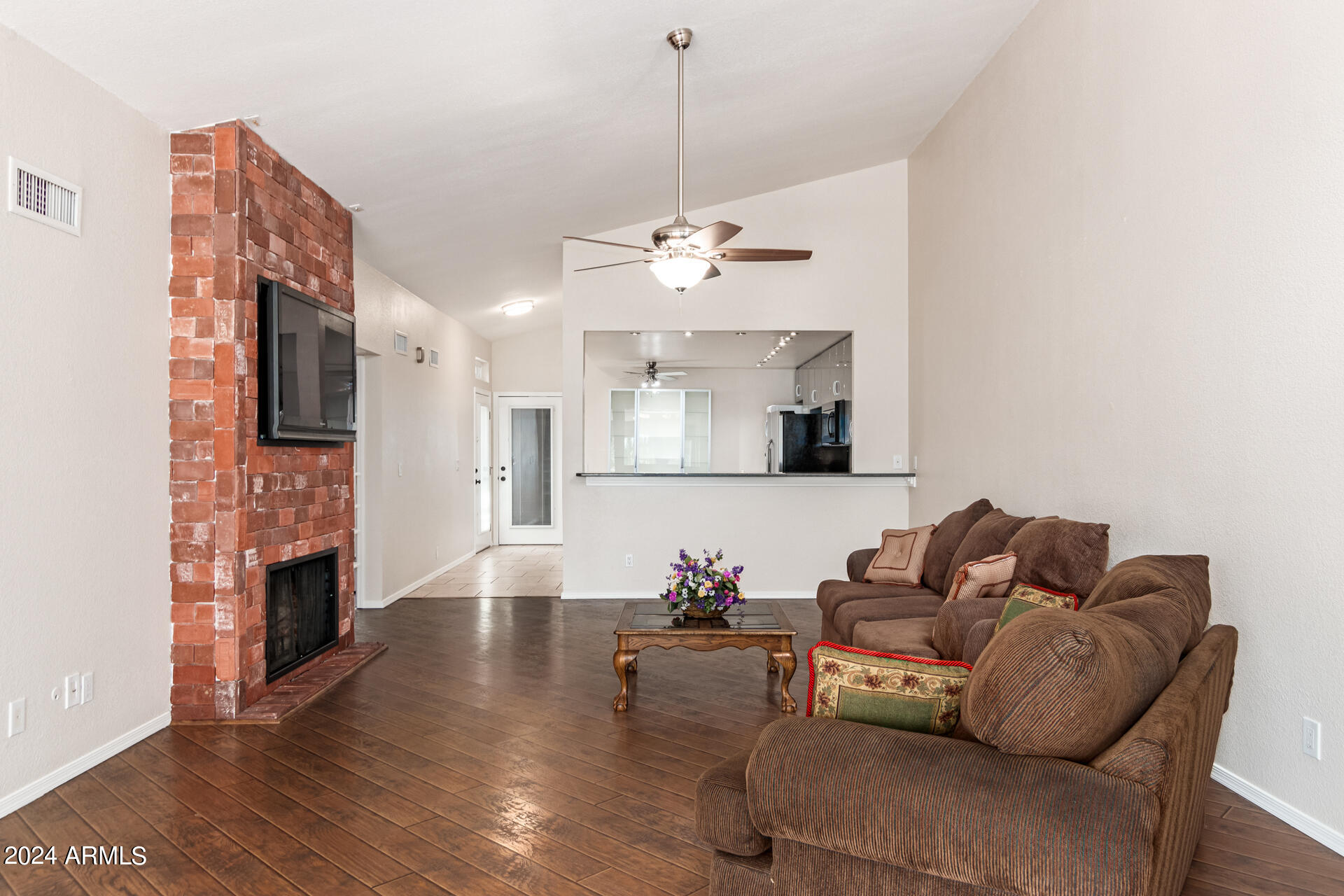 1231 E BLUEBELL Lane