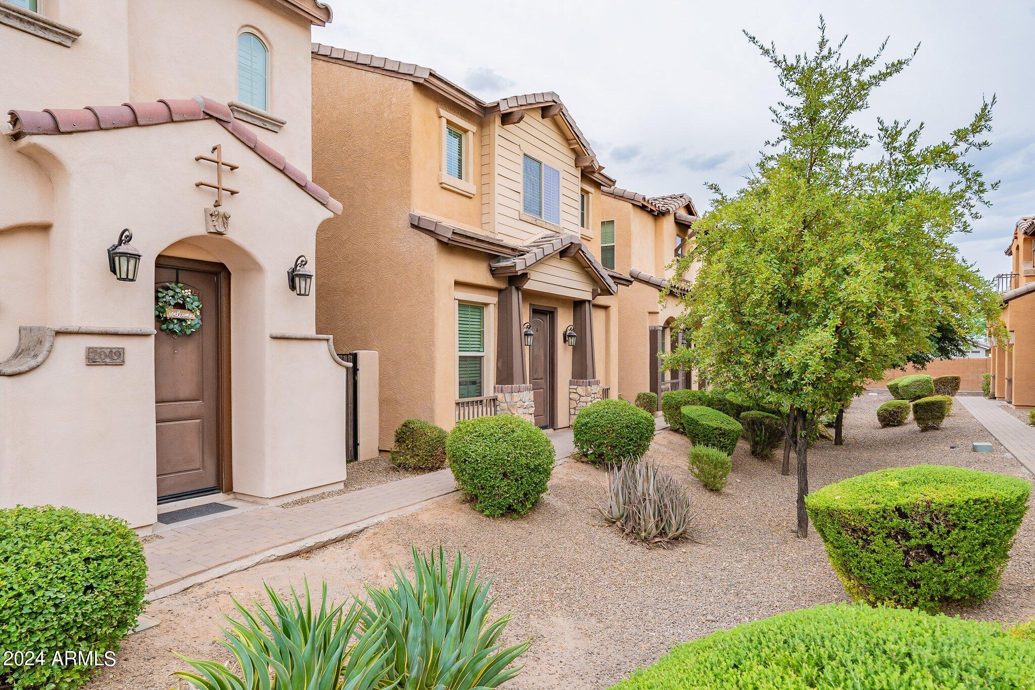 2051 E HEARTWOOD Lane