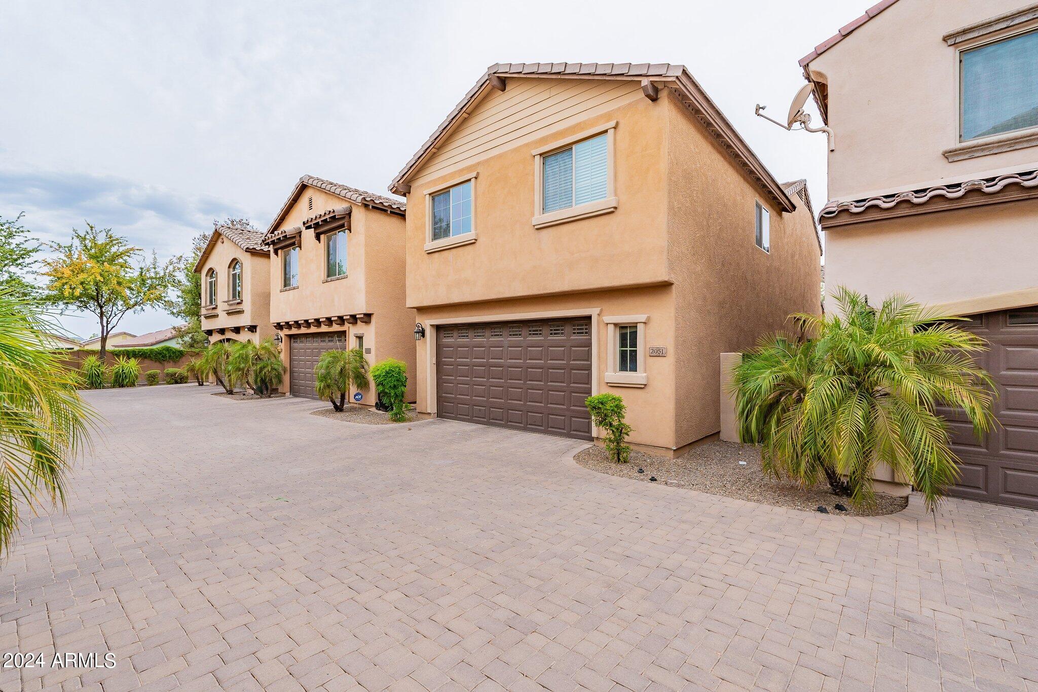 2051 E HEARTWOOD Lane