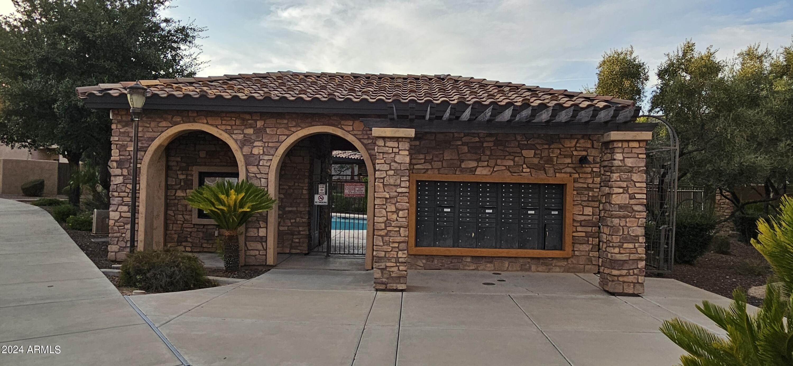 2051 E HEARTWOOD Lane