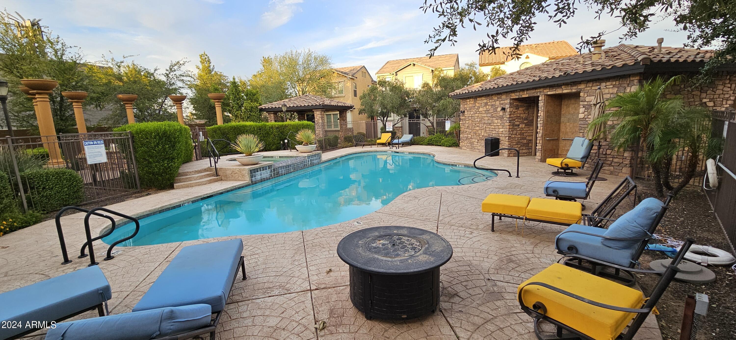 2051 E HEARTWOOD Lane