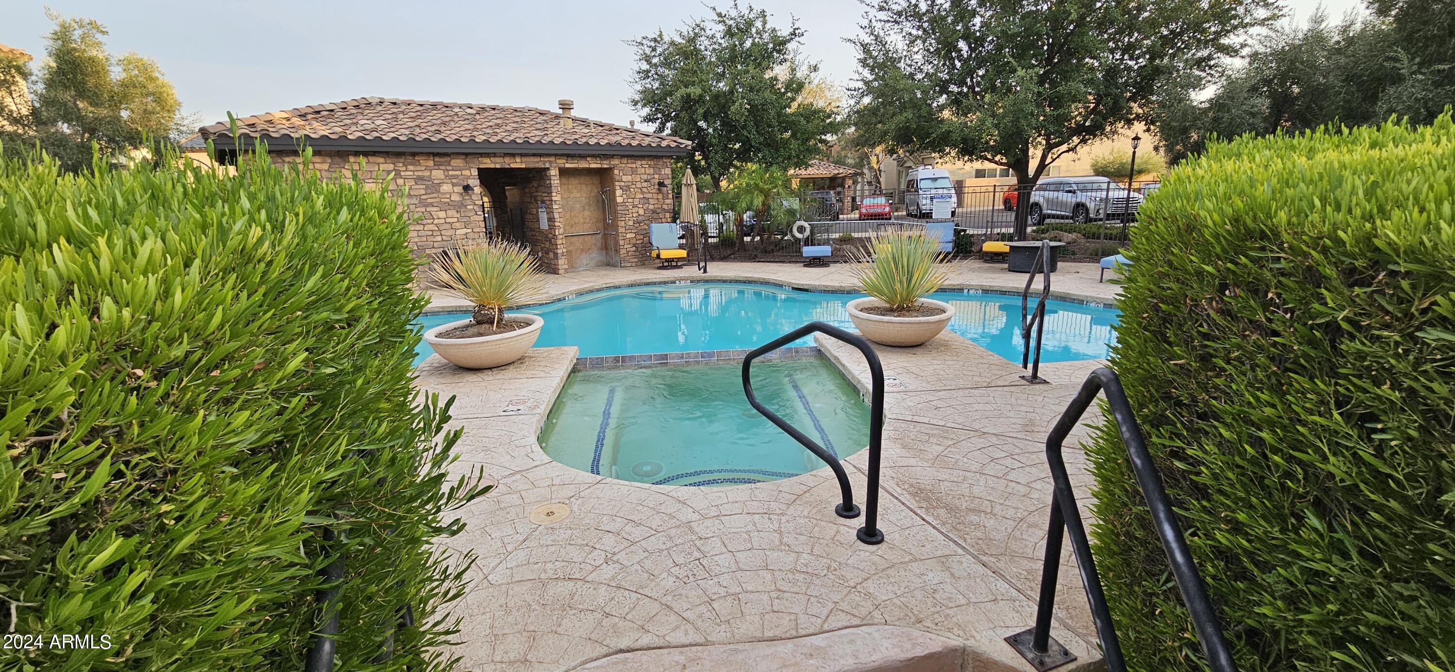 2051 E HEARTWOOD Lane