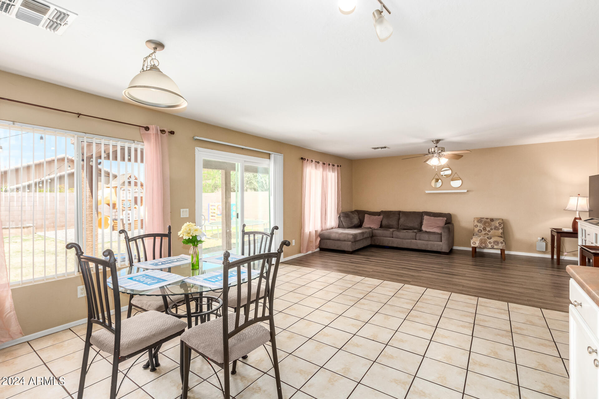 11958 W HOLLY Street