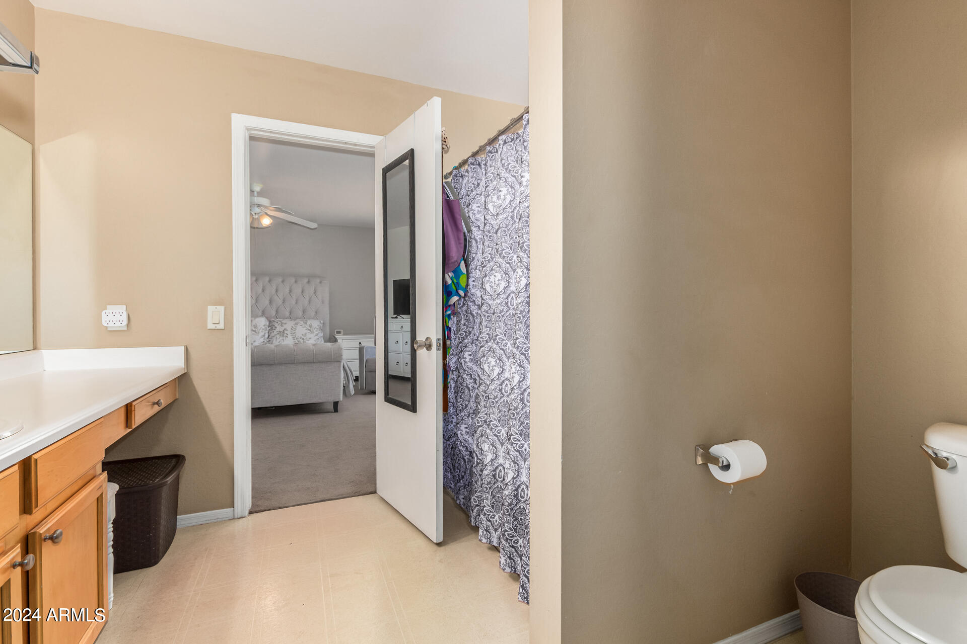 11958 W HOLLY Street