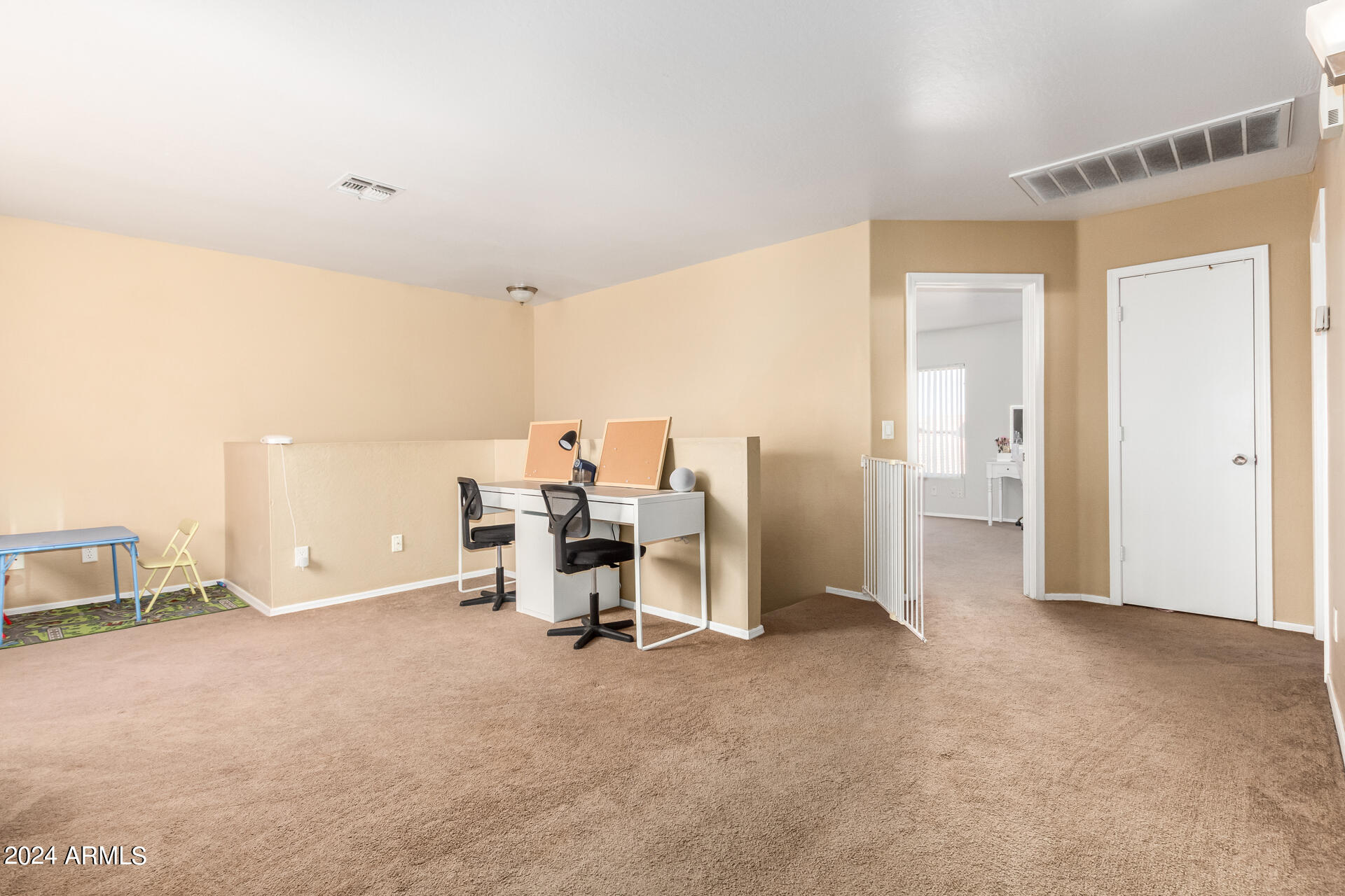 11958 W HOLLY Street