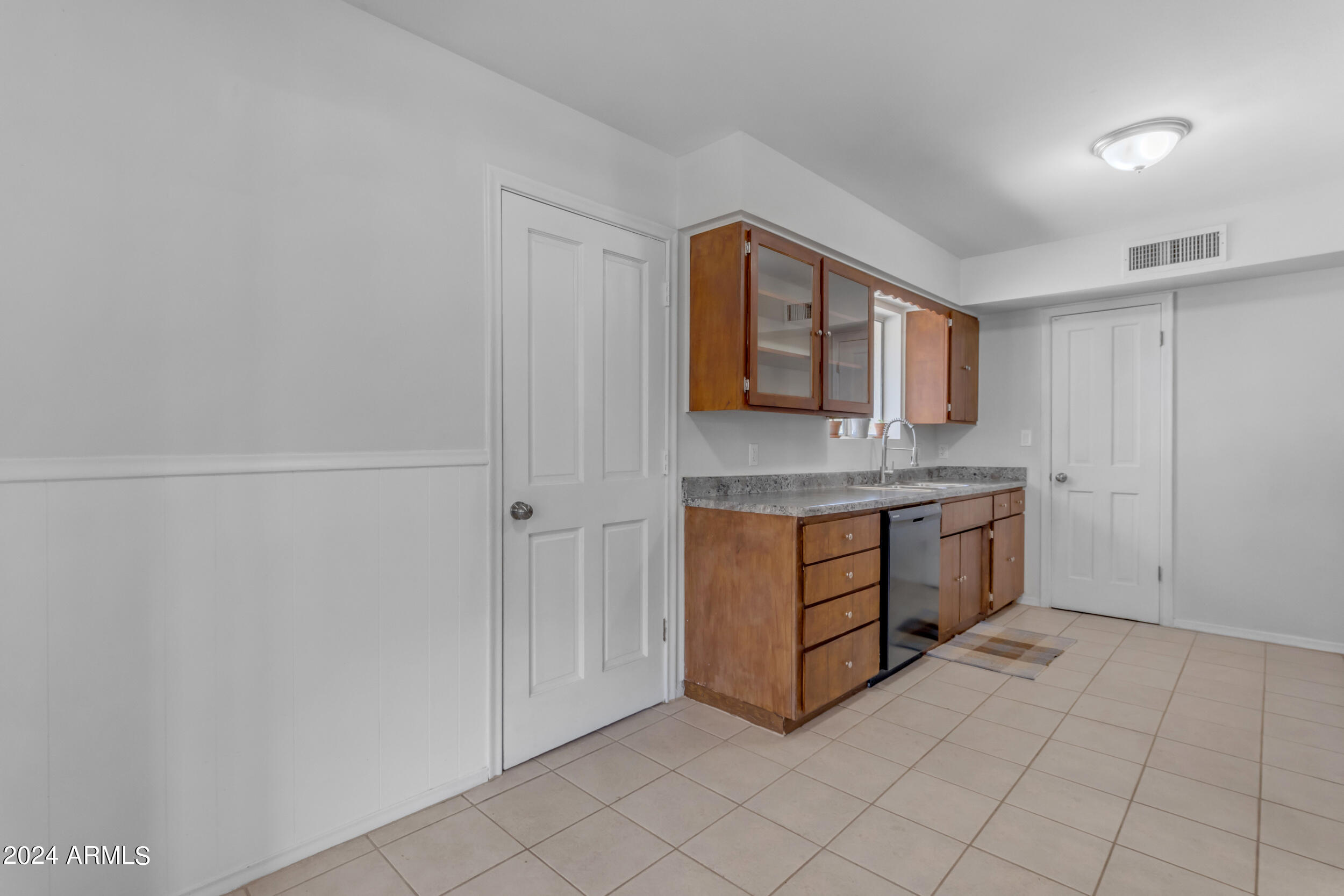 644 N Dawn Circle