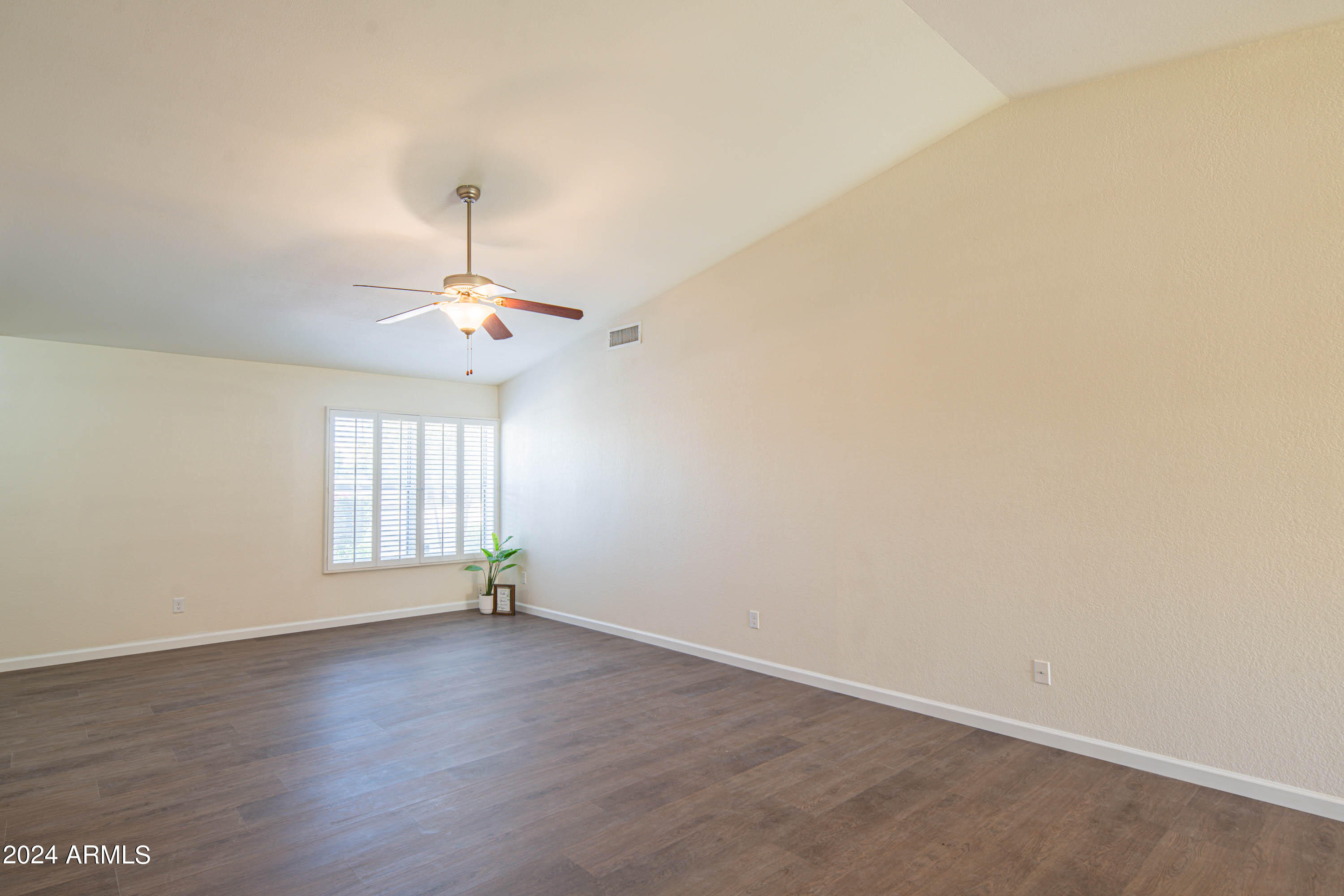 4119 E WESCOTT Drive