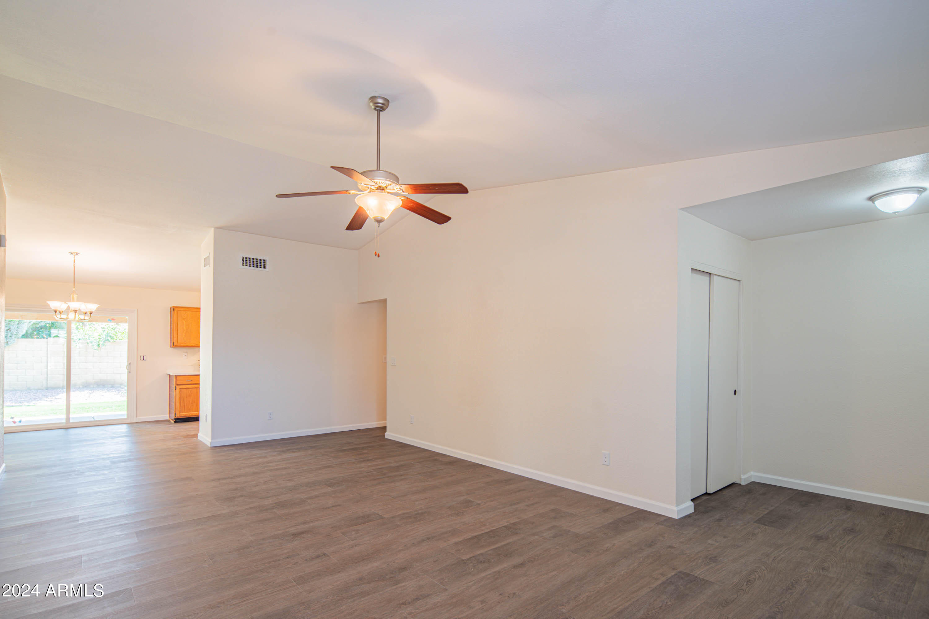 4119 E WESCOTT Drive