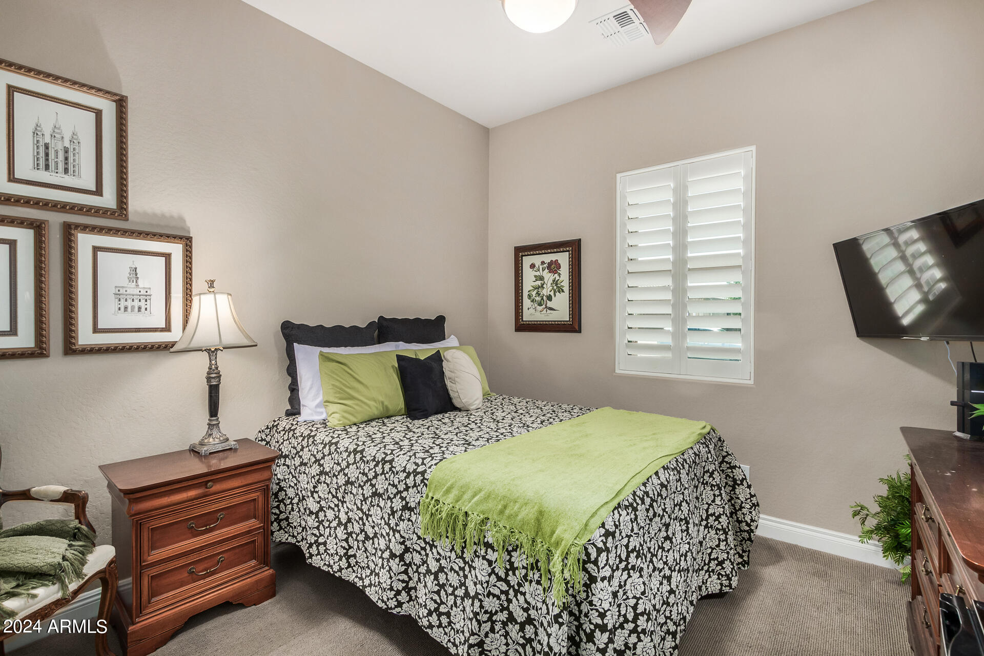 2868 E WILDHORSE Drive