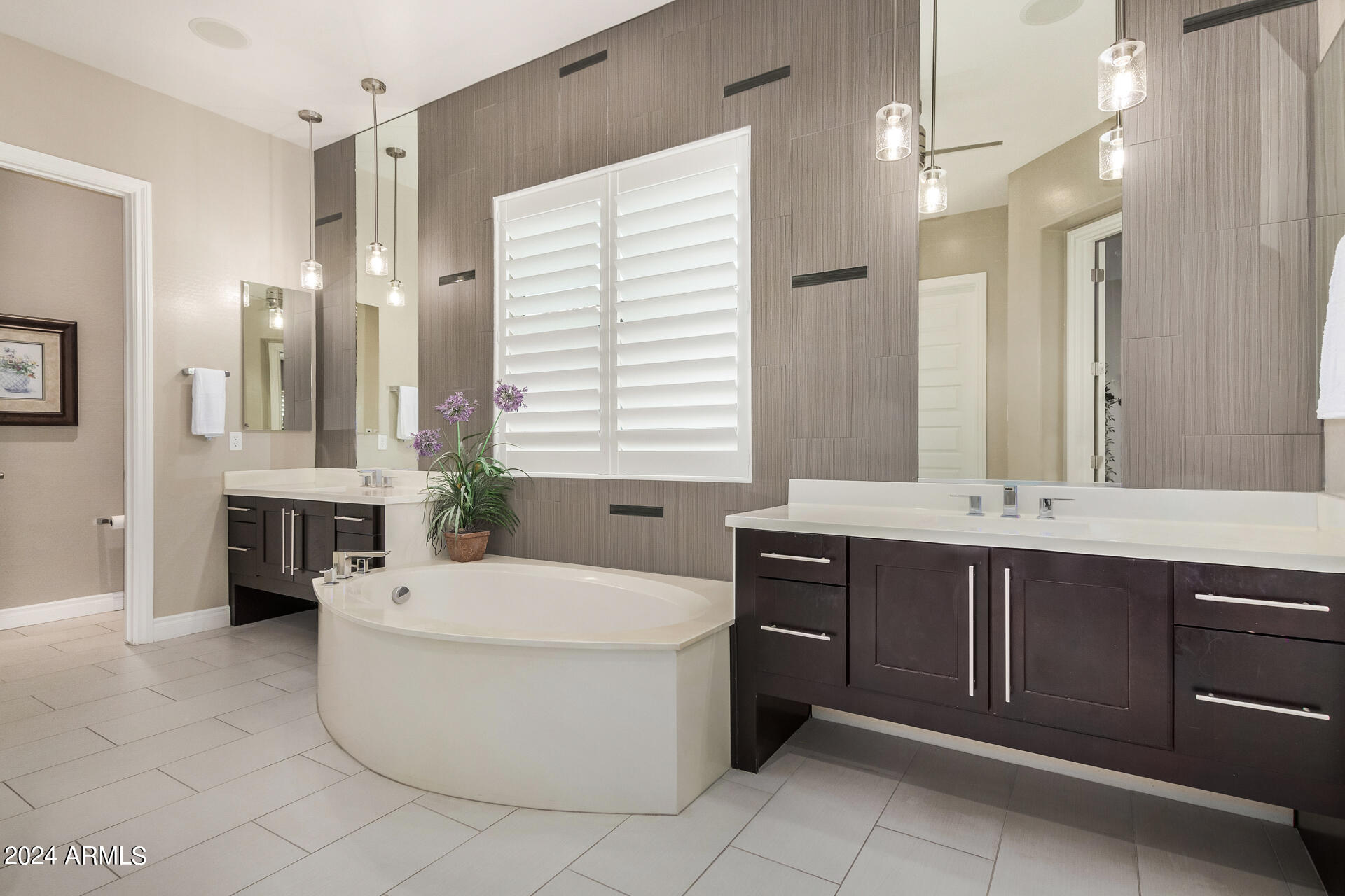 2868 E WILDHORSE Drive