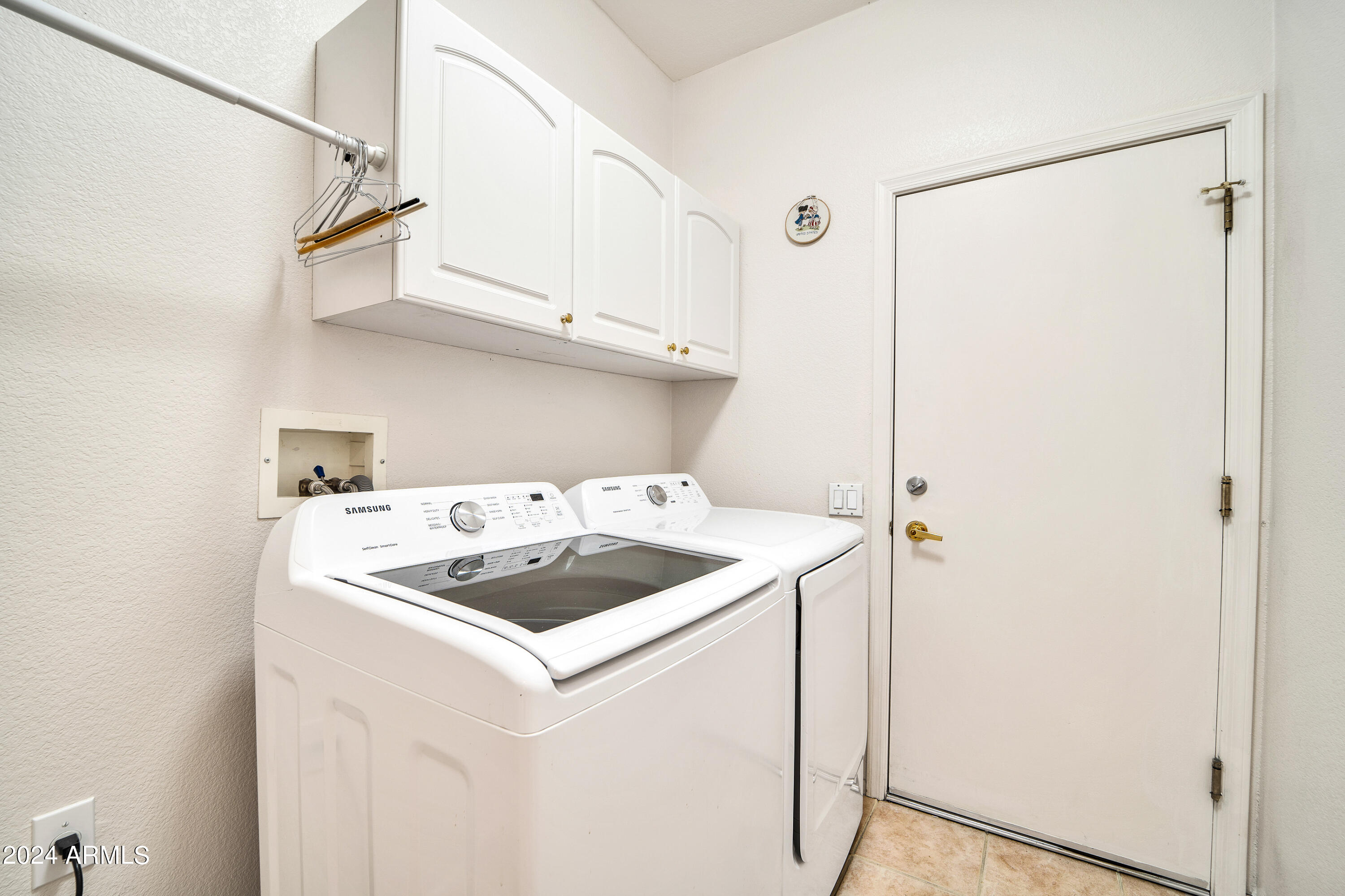 18024 N SOMERSET Drive