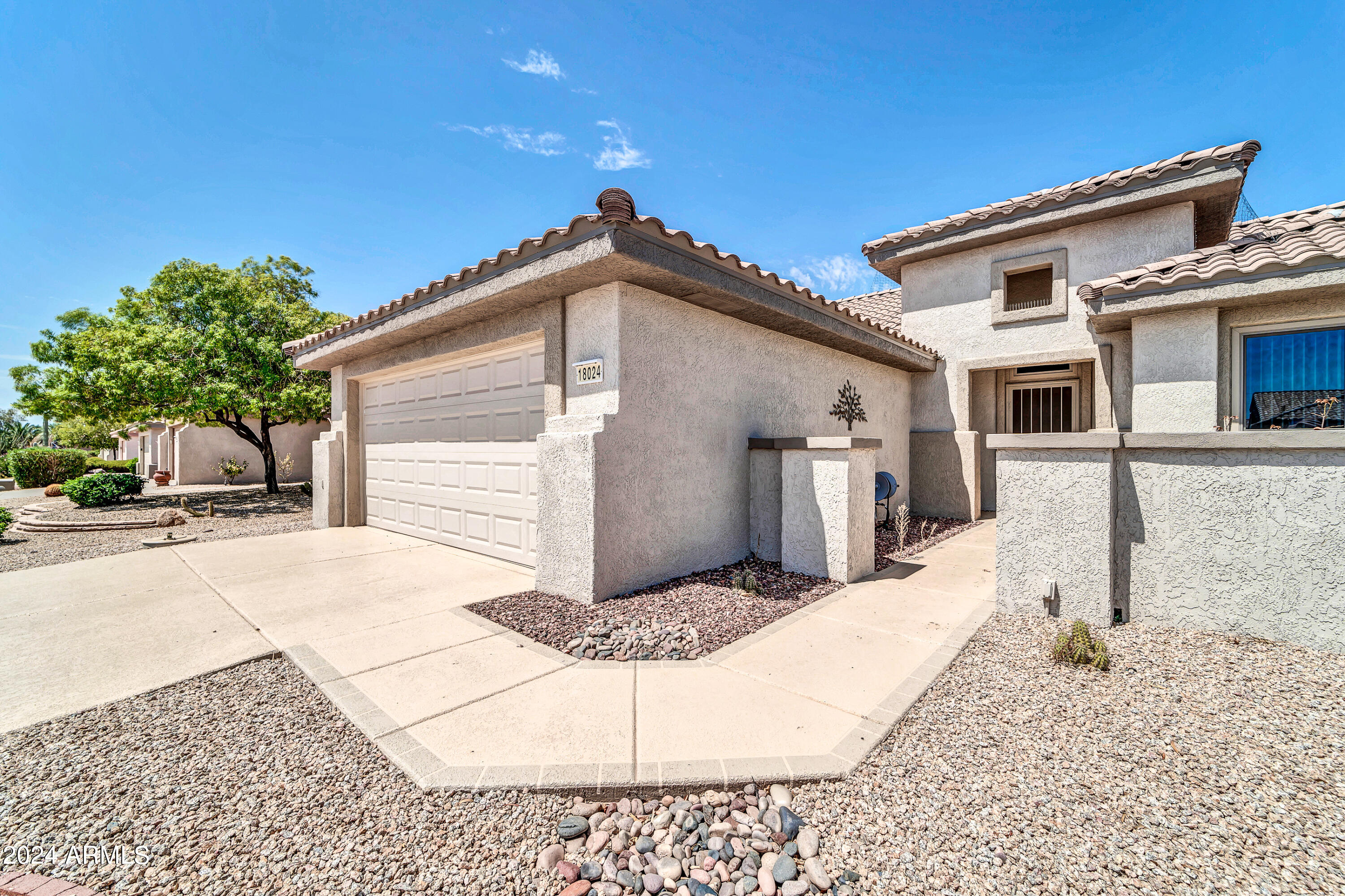 18024 N SOMERSET Drive