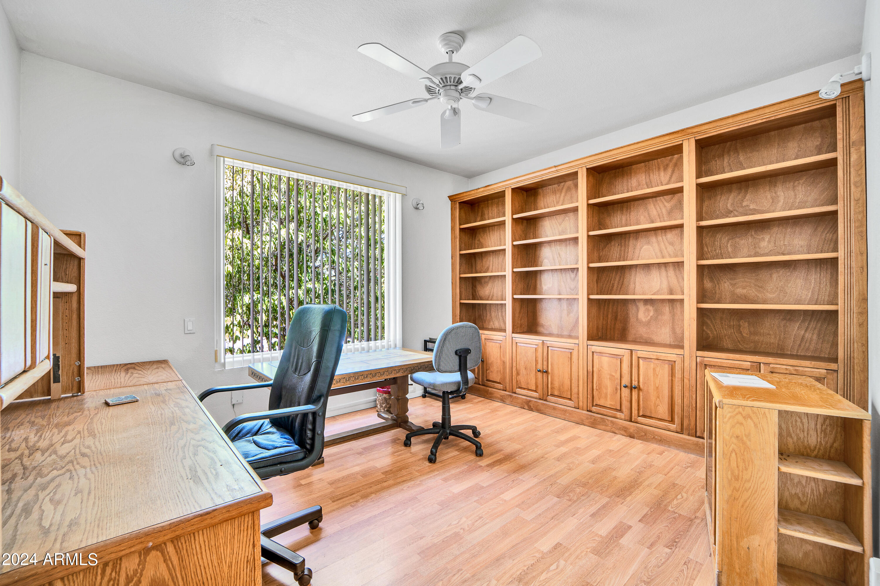 18024 N SOMERSET Drive