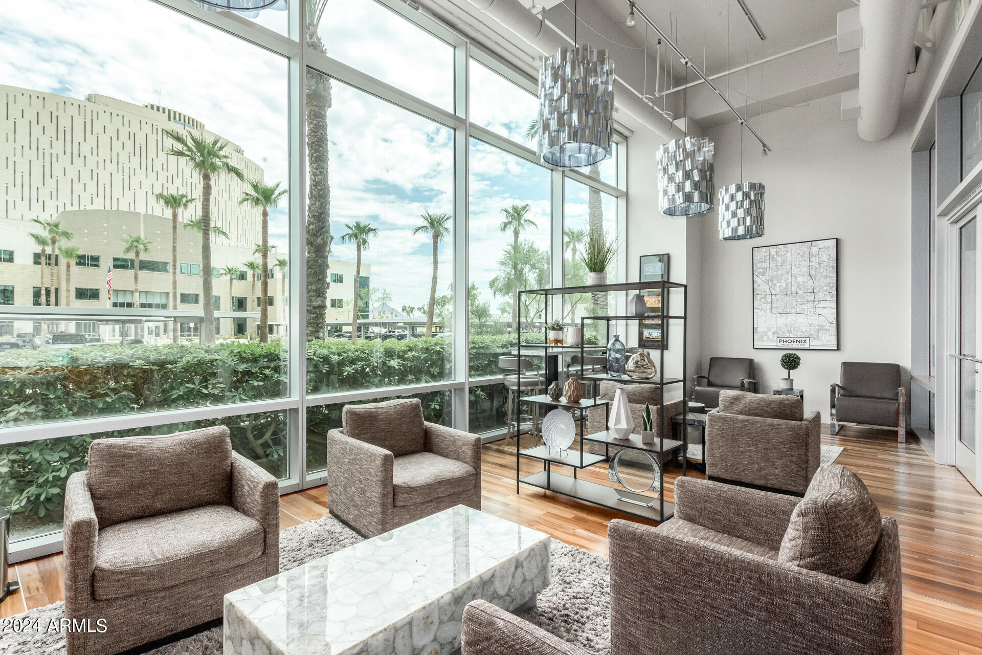 1 E LEXINGTON Avenue # 907