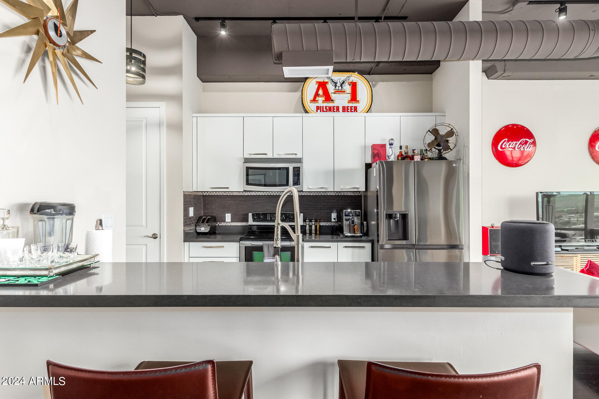 1 E LEXINGTON Avenue # 907