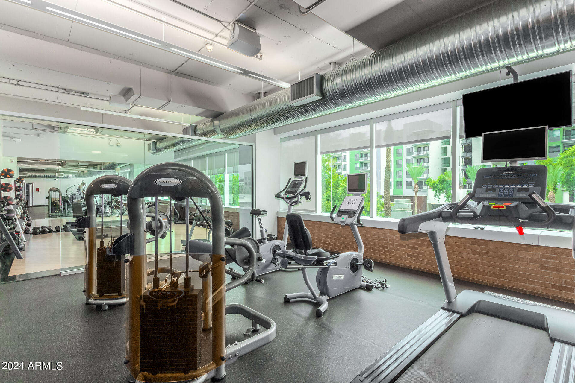 1 E LEXINGTON Avenue # 907