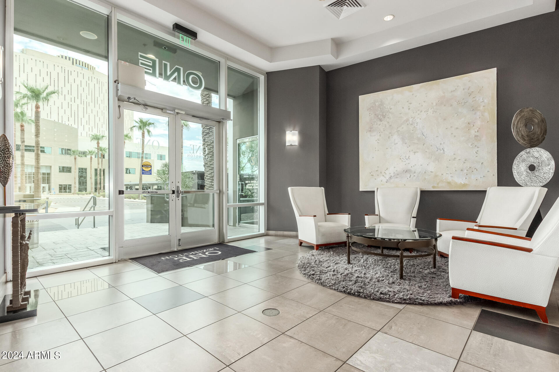 1 E LEXINGTON Avenue # 907