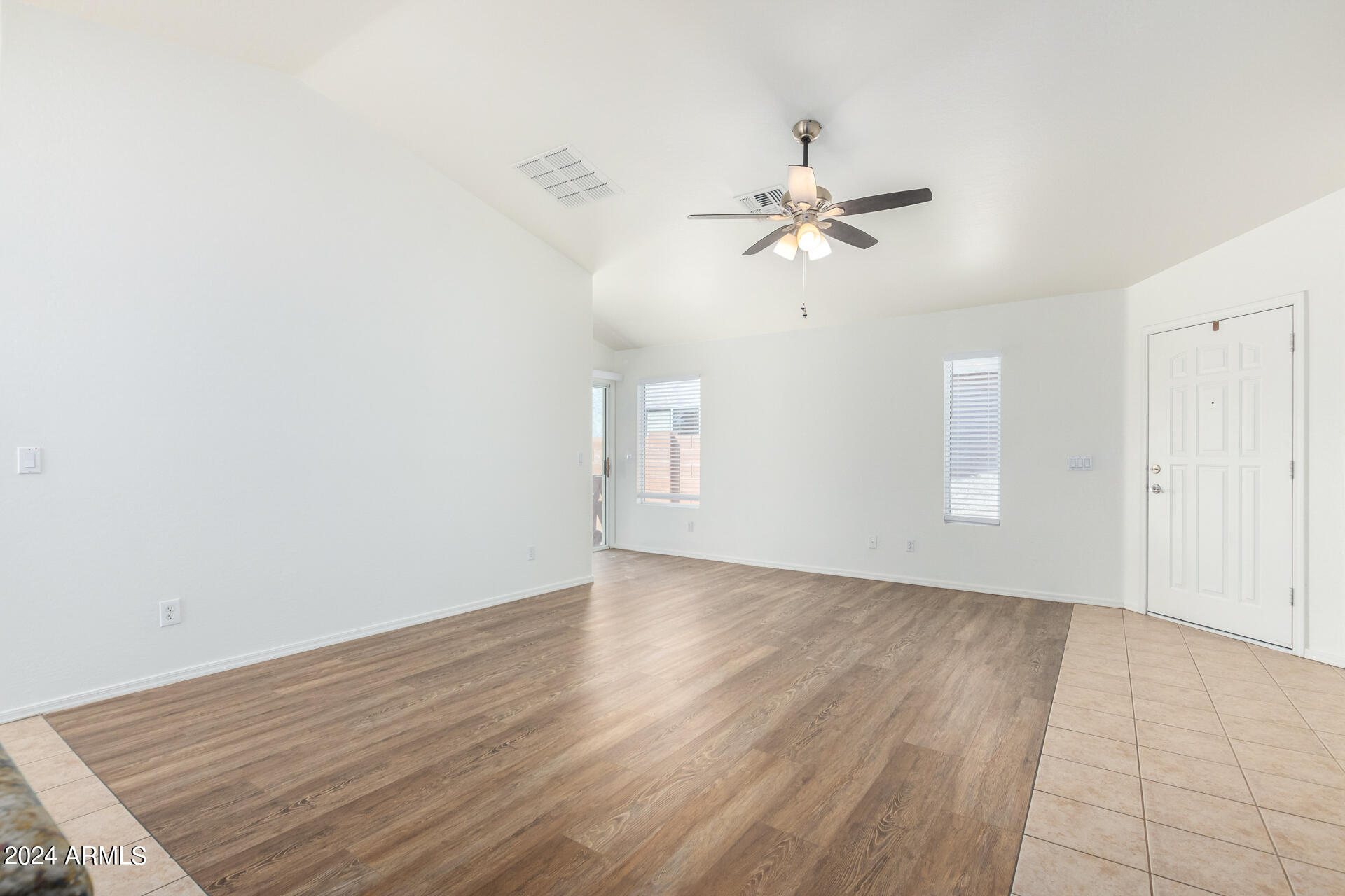 2109 E DANBURY Road